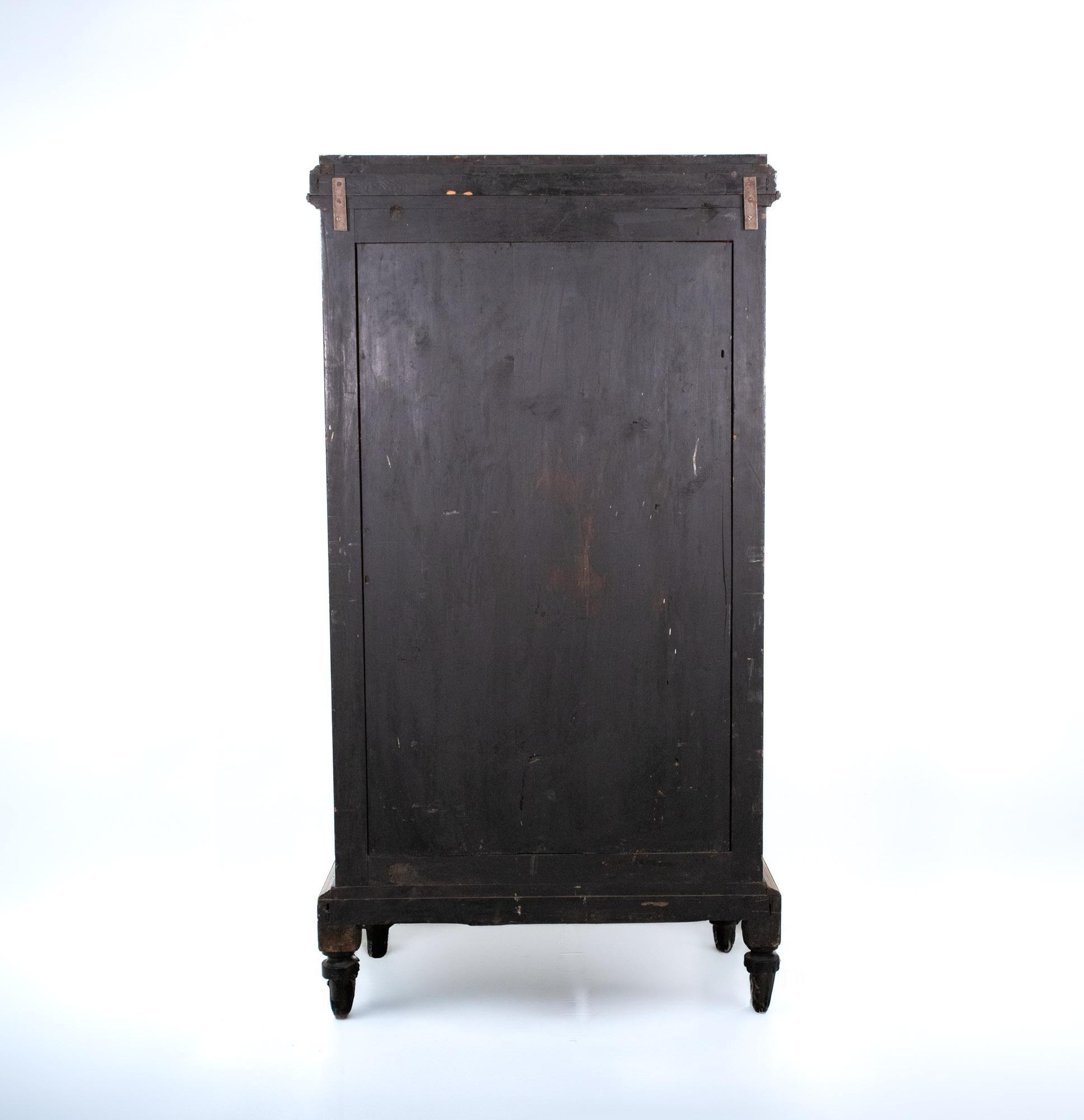 Vetrina Napoleone III in lacca nera e ottone in vendita 4