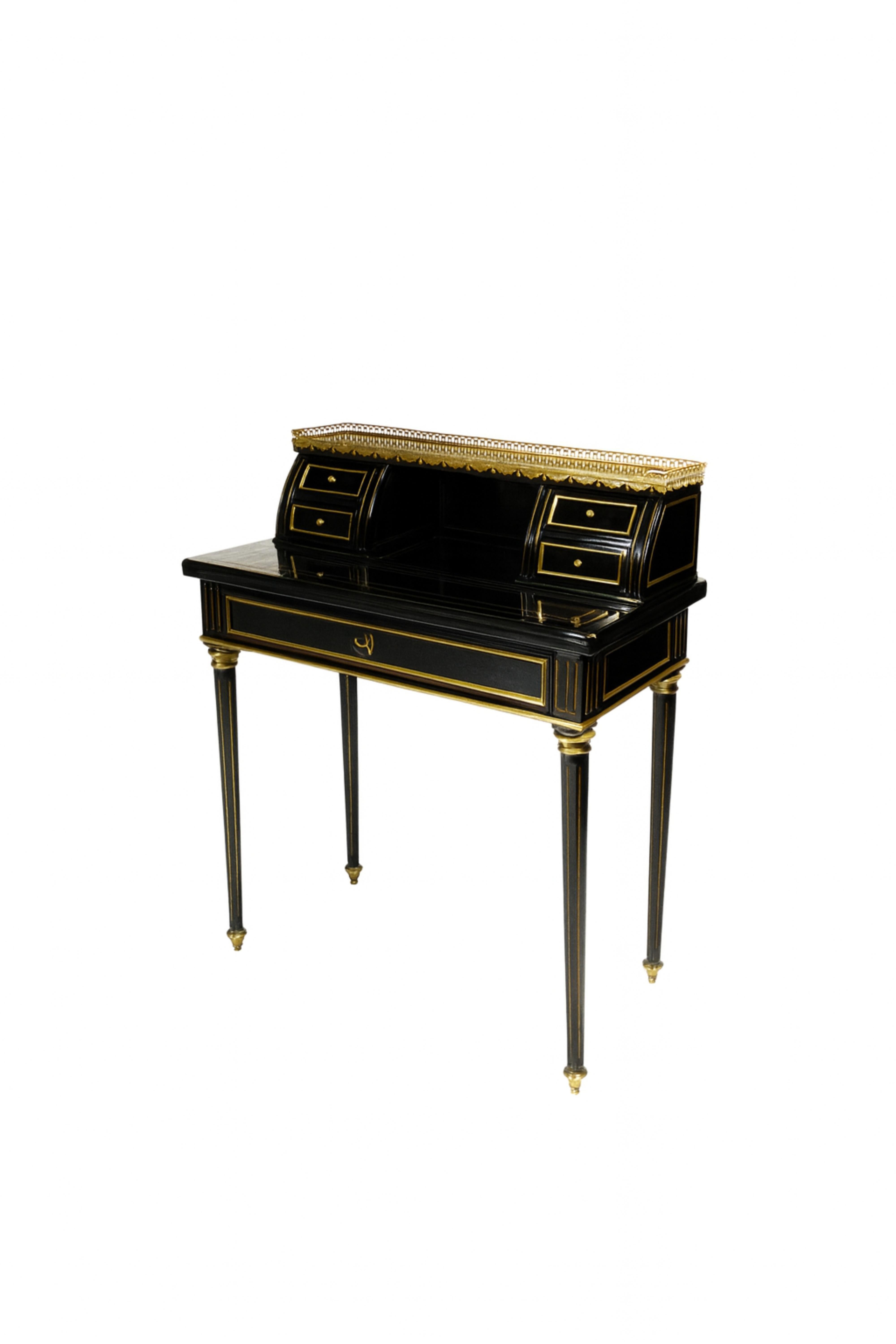Scrivania bonheur du Jour in lacca nera Napoleone III, fine XIX secolo in vendita 4
