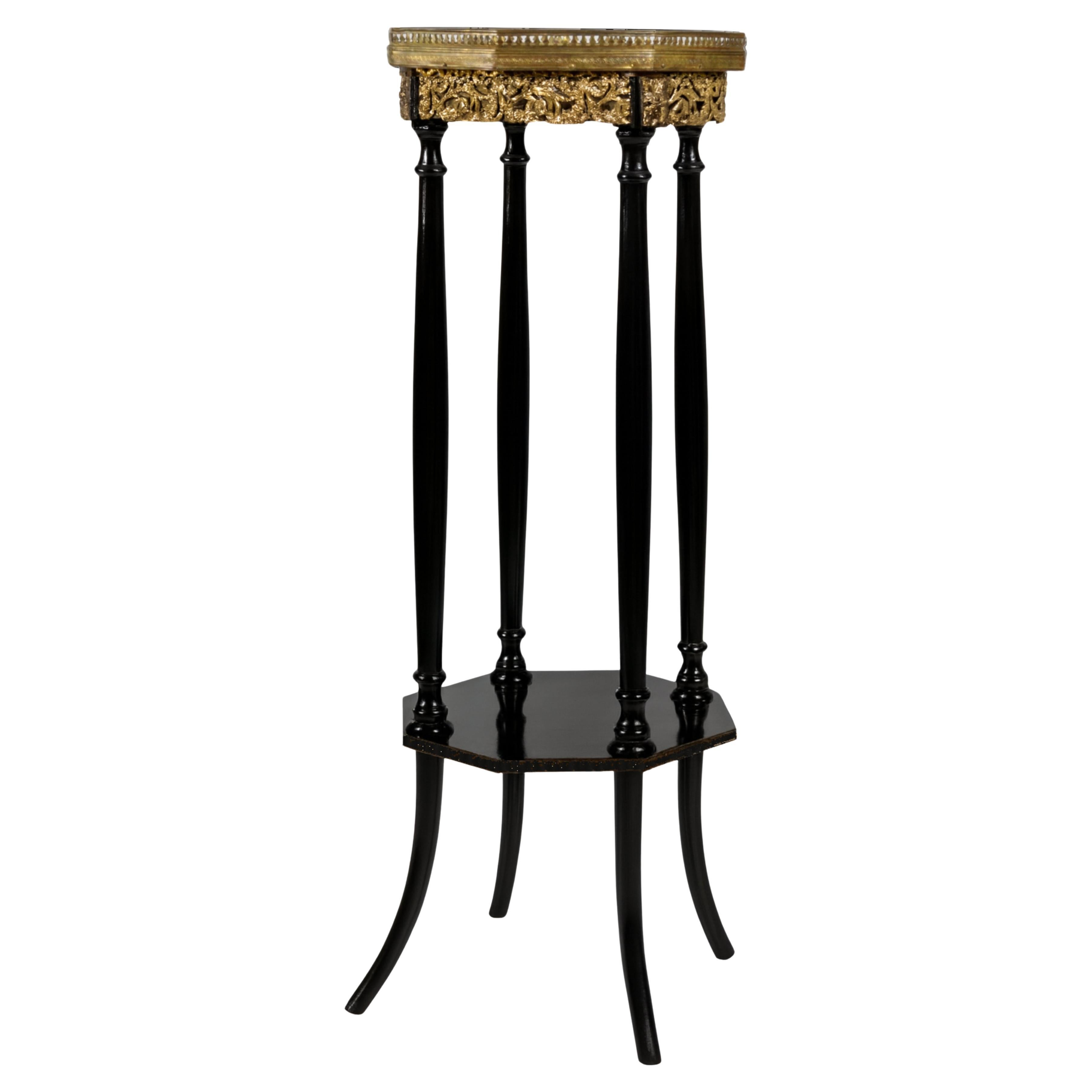 Guéridon Napoléon III en laque noire, XIXe siècle