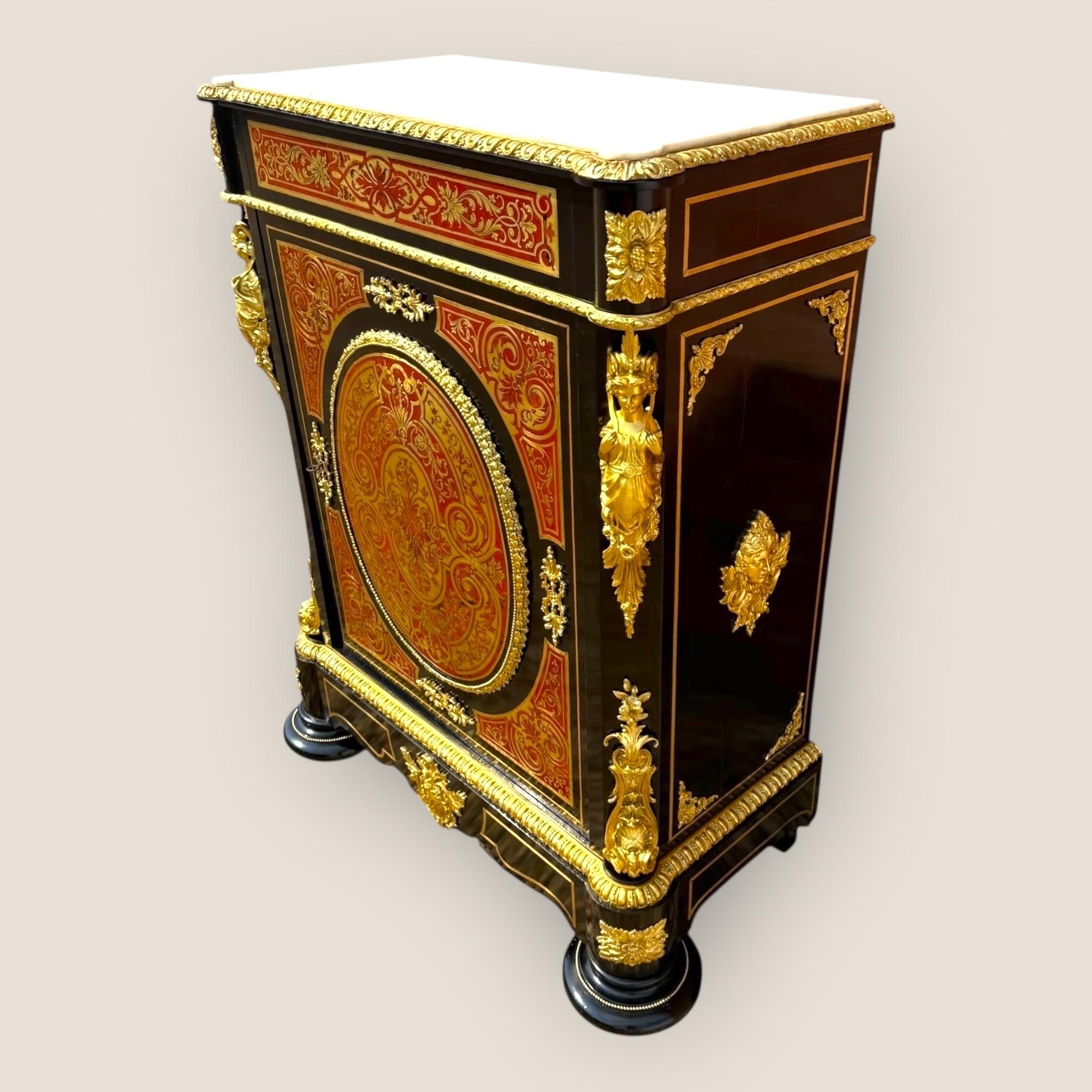 Ebanizzato Gabinetto da molo Napoleone III in boulle e marmo in vendita
