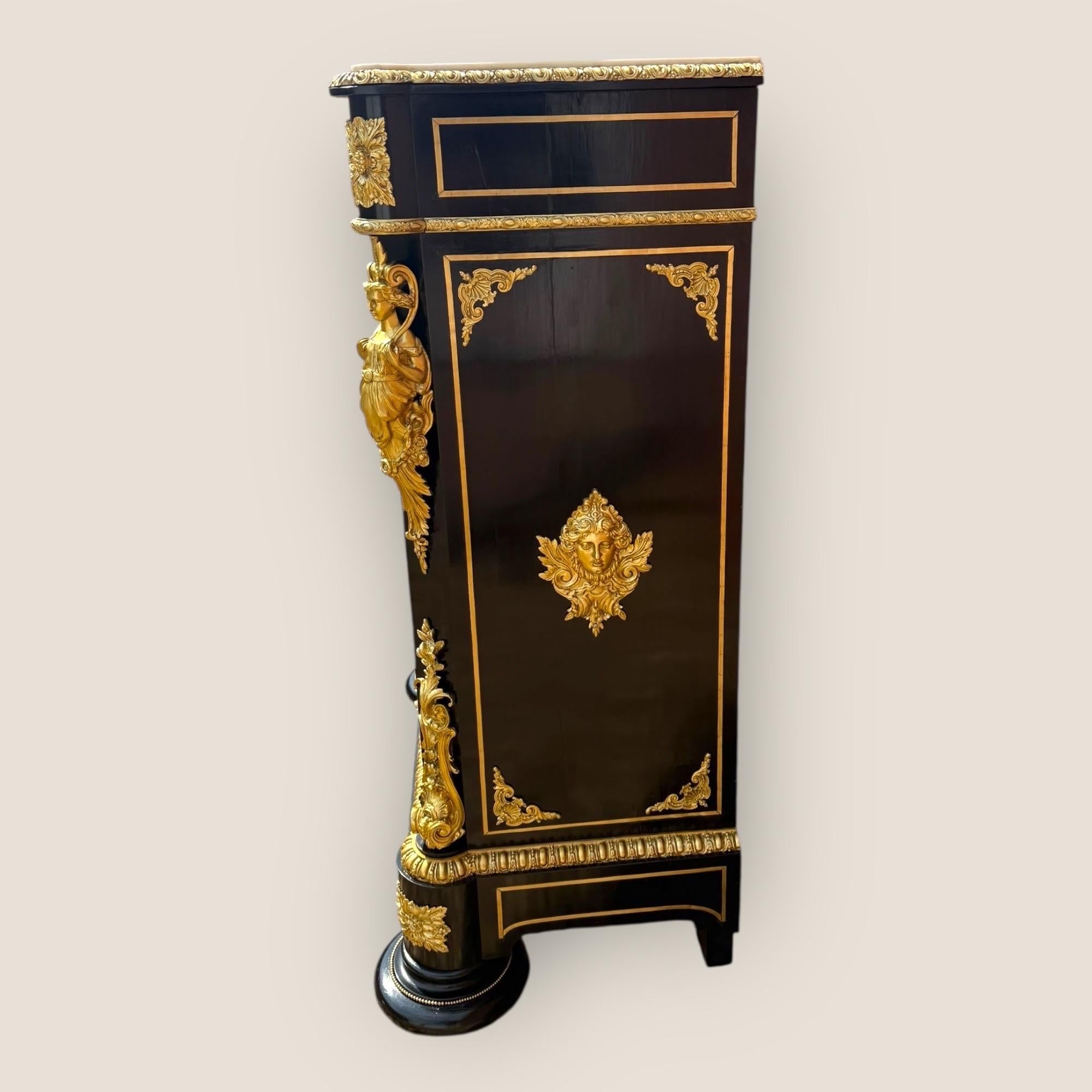 Gabinetto da molo Napoleone III in boulle e marmo in vendita 1