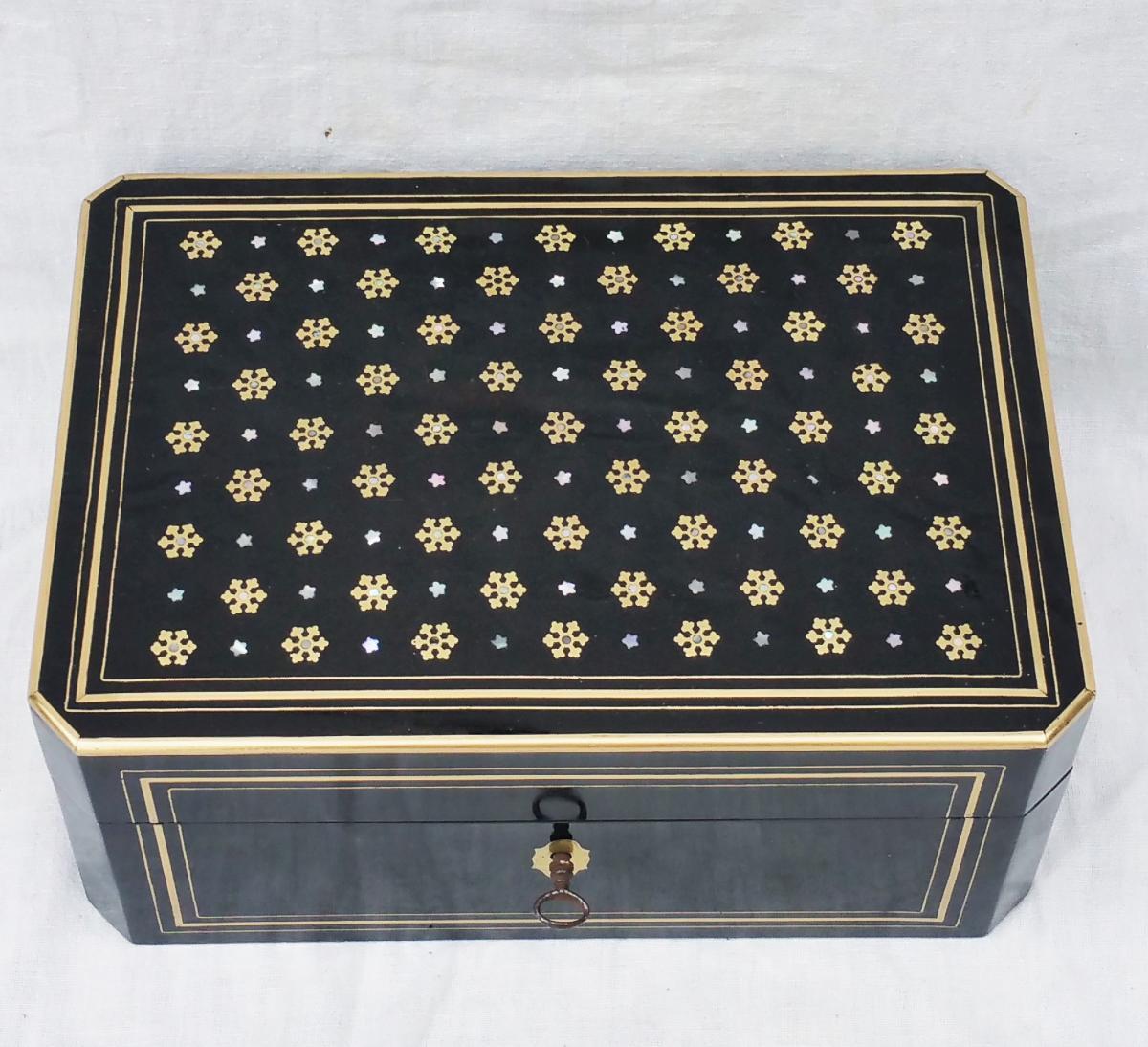 Mid-19th Century Napoleon III  Boulle Marquetry Jewelry Box, France 1865