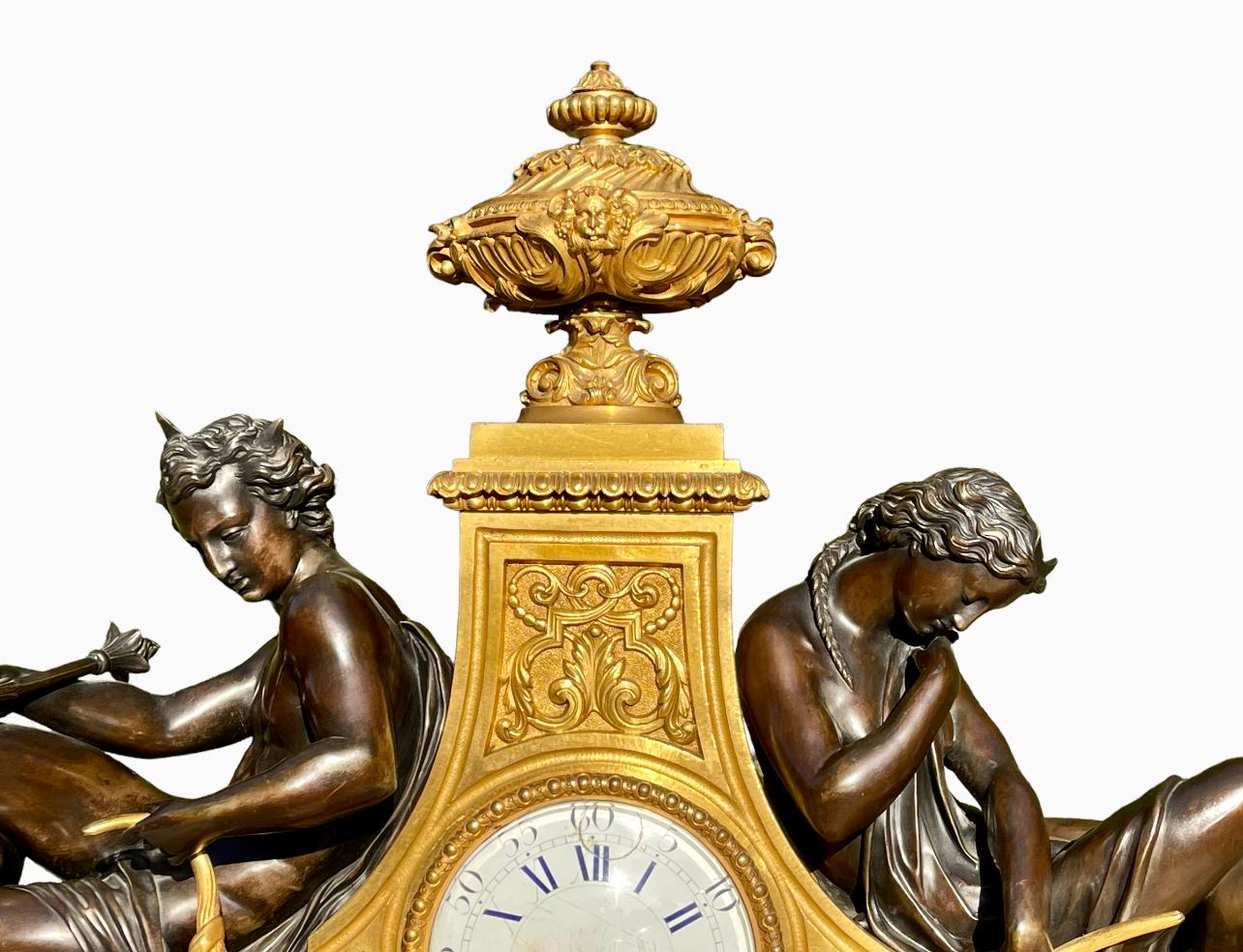XIXe siècle Horloge en bronze Napoléon III XIXème  en vente