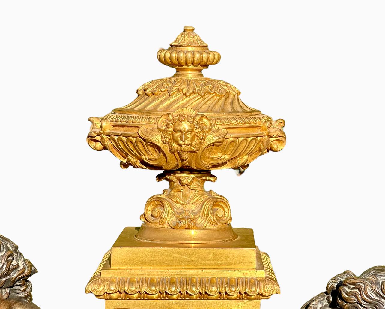 Bronze Horloge en bronze Napoléon III XIXème  en vente