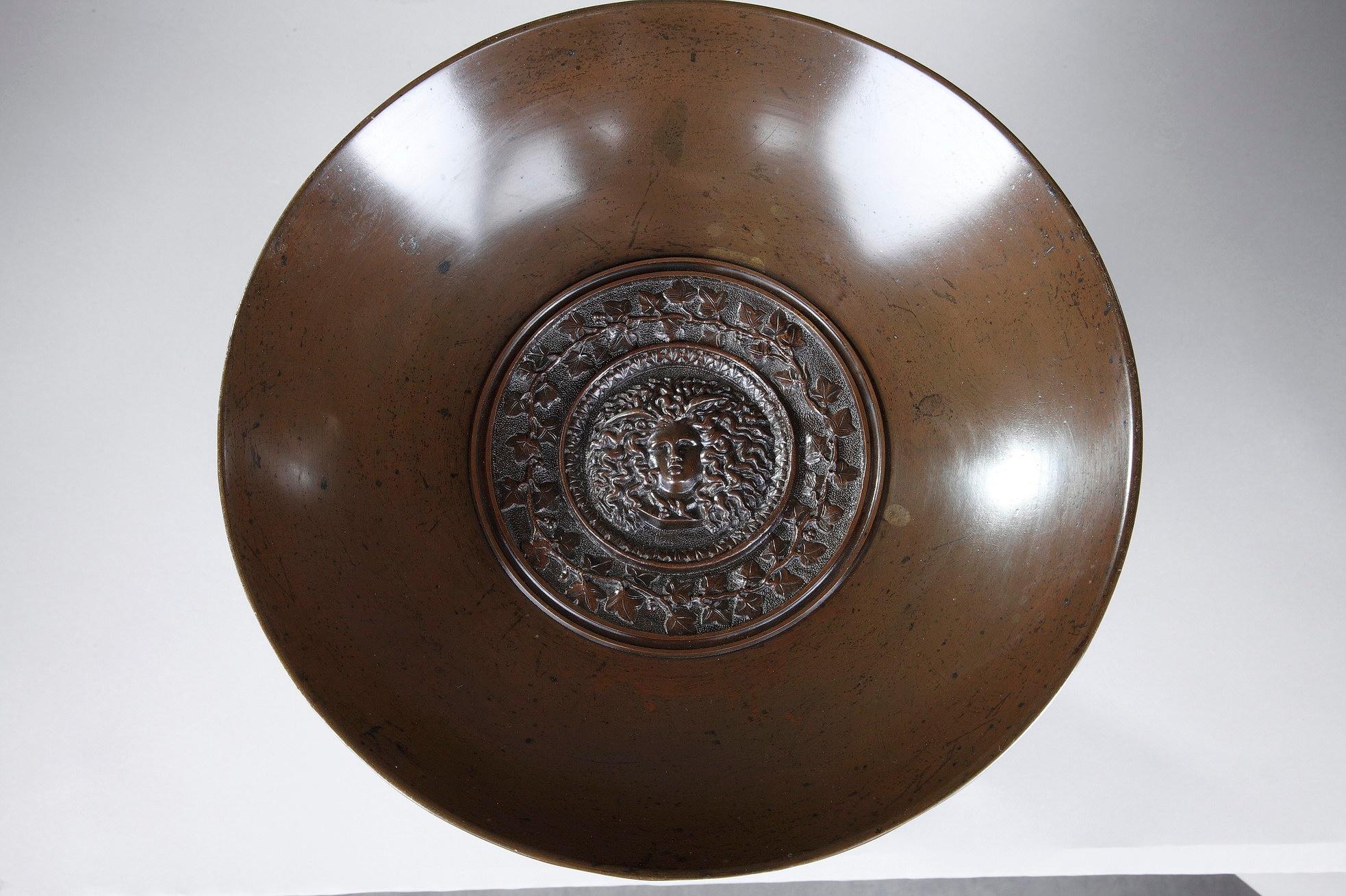 Napoleon III Bronze Fruit Bowl with Mythological Decoration For Sale 8