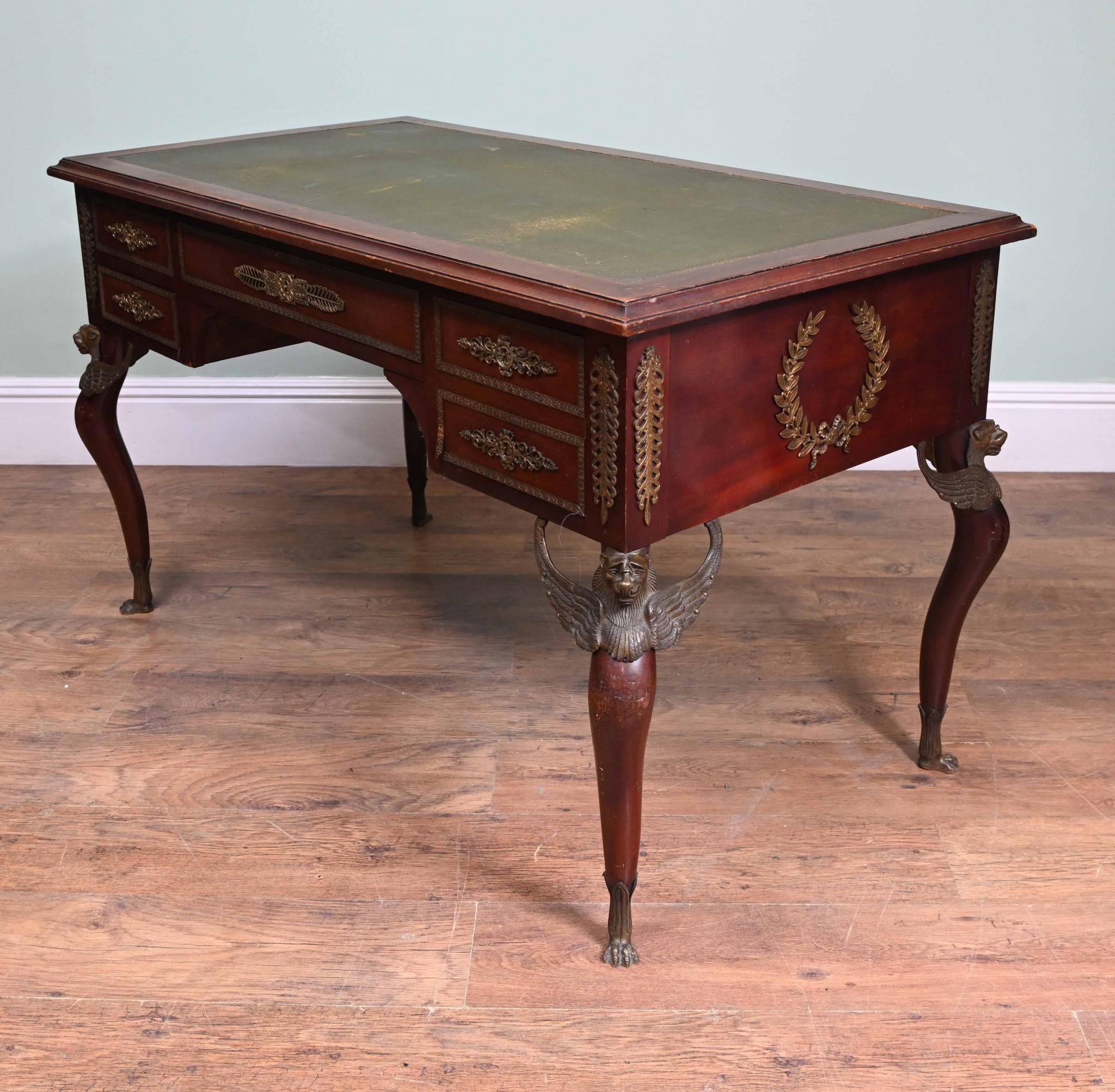 Napoleon III.-Büroplatten-Schreibtisch aus Mahagoni, 1890 im Angebot 9