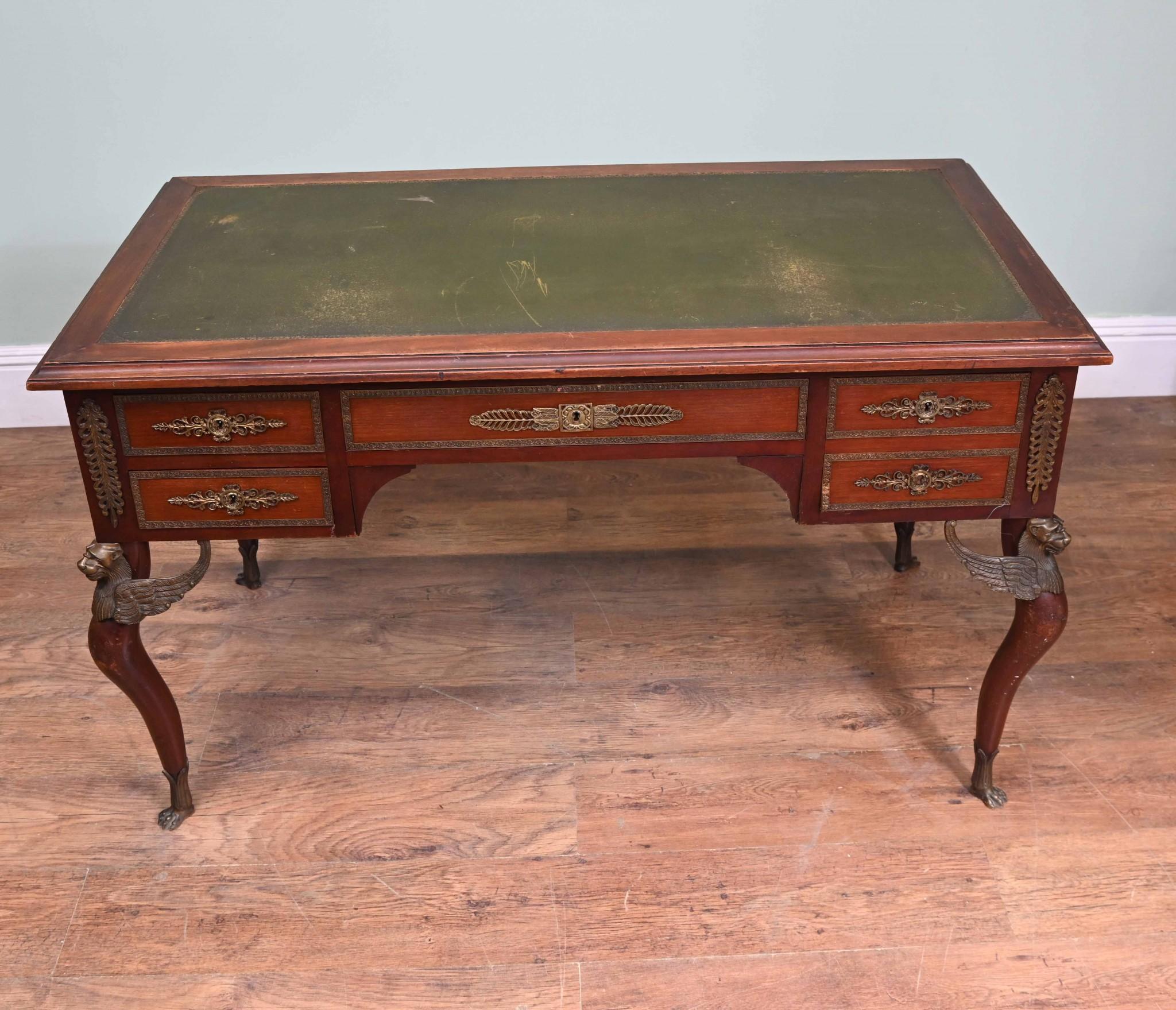 Napoleon III.-Büroplatten-Schreibtisch aus Mahagoni, 1890 im Angebot 10
