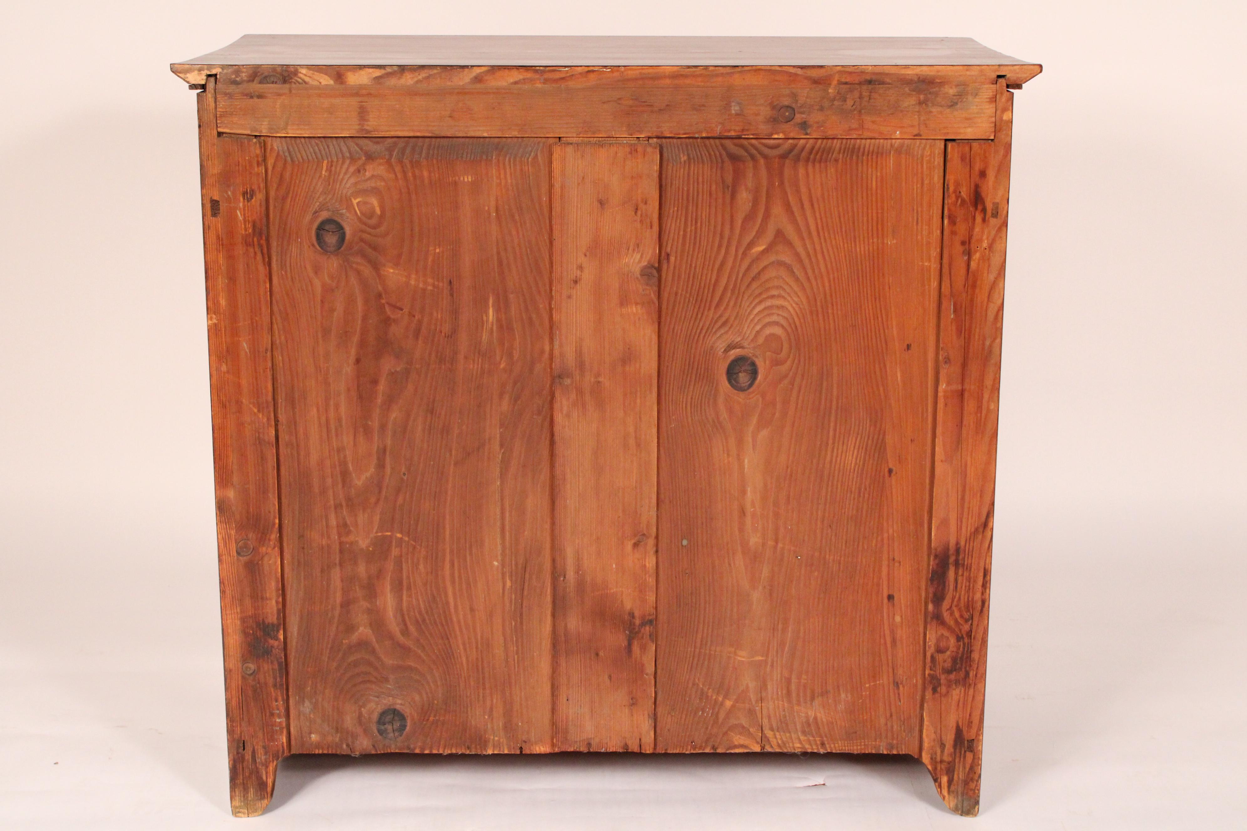 Napoleon III Burl Walnut Two Door Cabinet in vendita 6