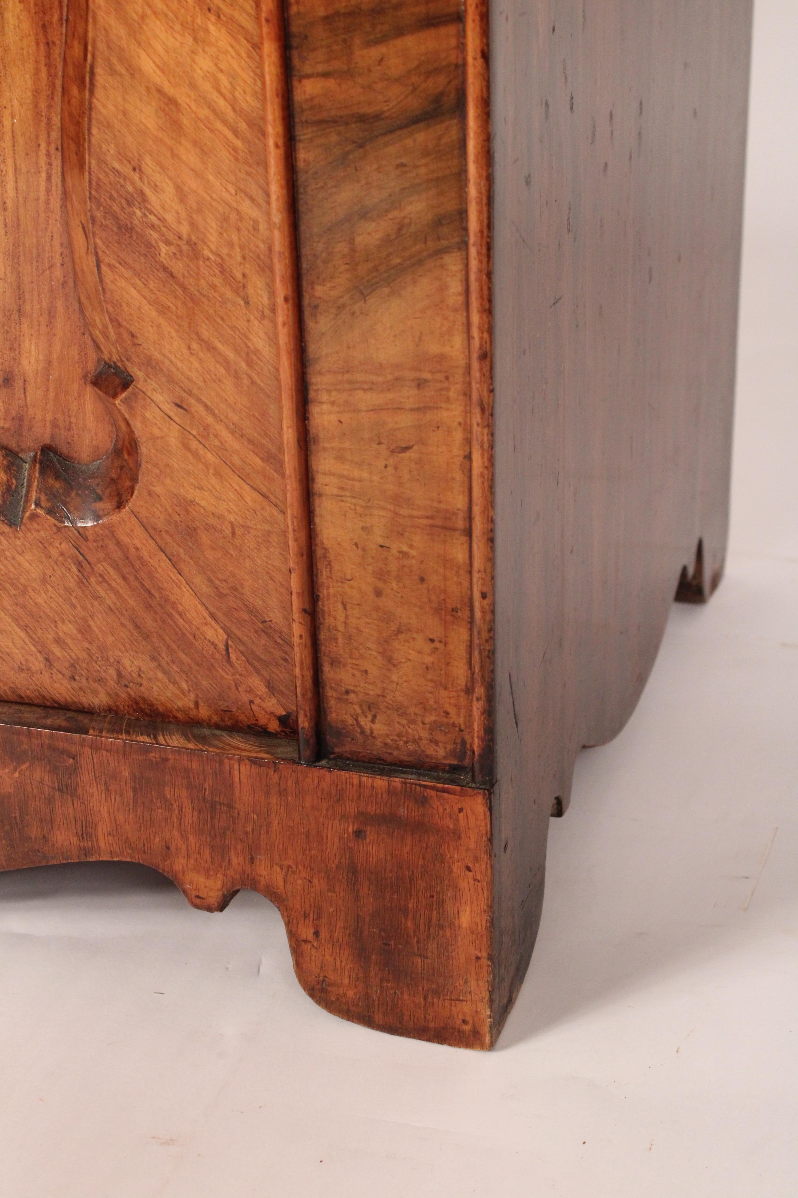 Napoleon III Burl Walnut Two Door Cabinet in vendita 1