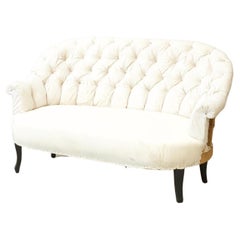 Napoleon III buttoned curved back sofa