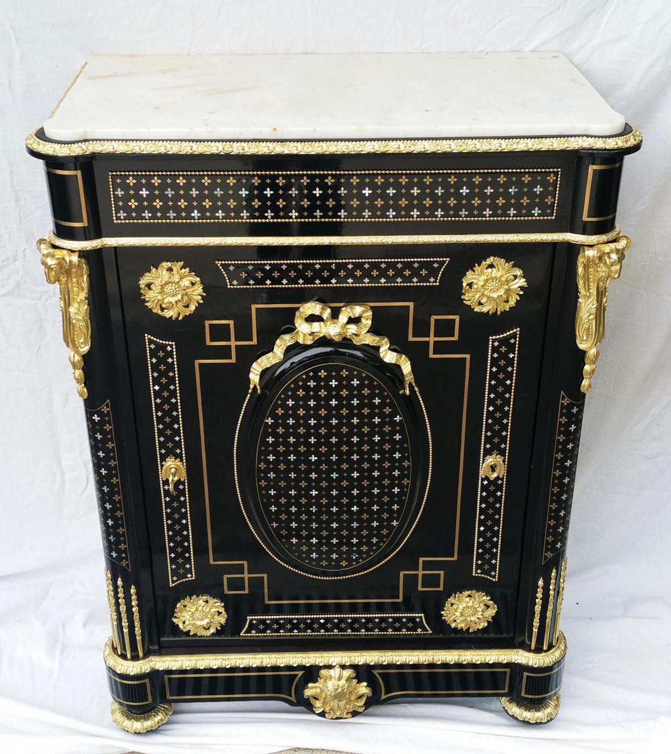 19th Century Napoleon III Cabinet in Boulle Ebony and Stars, France, 1870