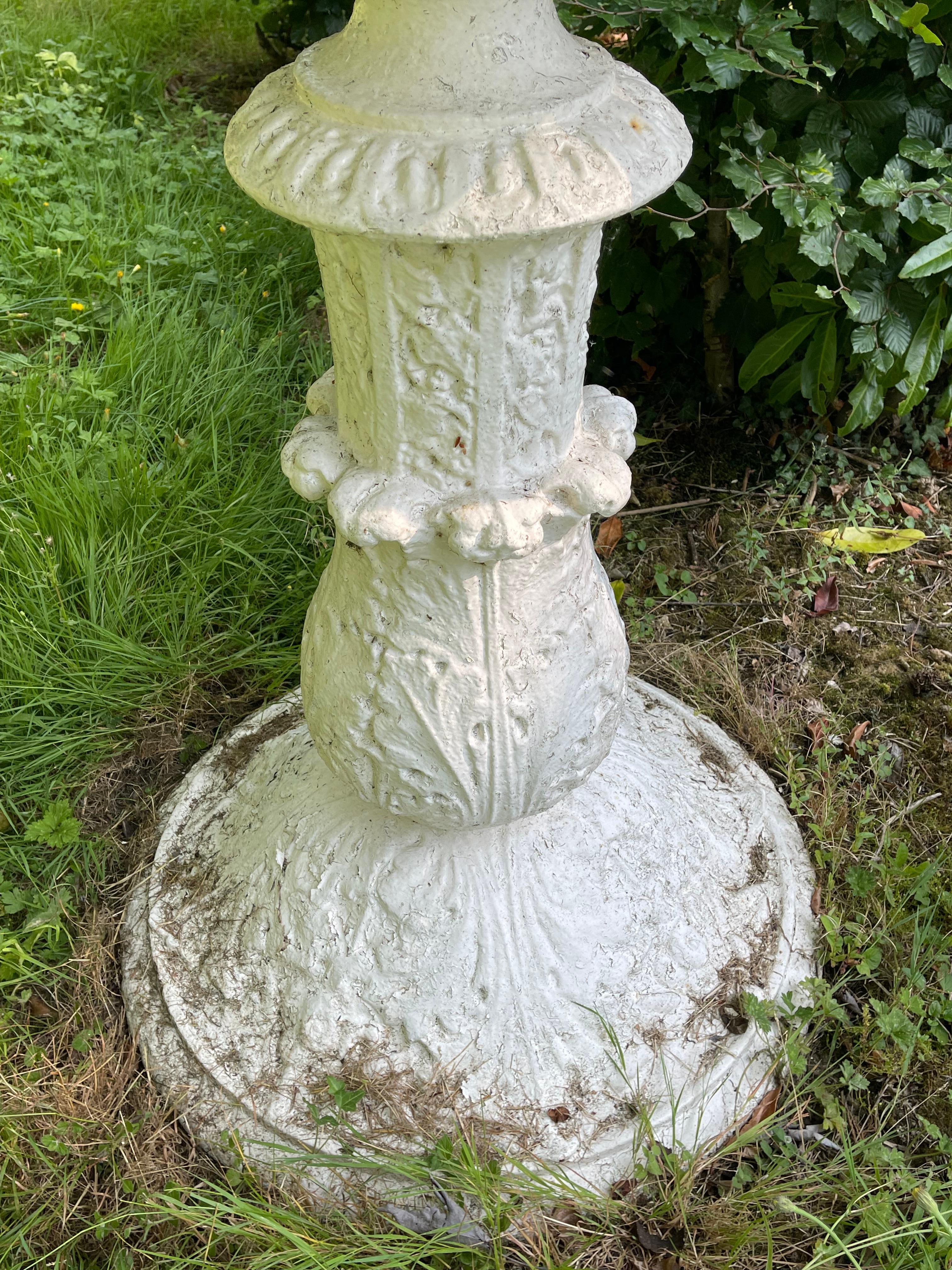 Napoleon III Gusseisen Gartenbrunnen - H 2m30 im Angebot 8
