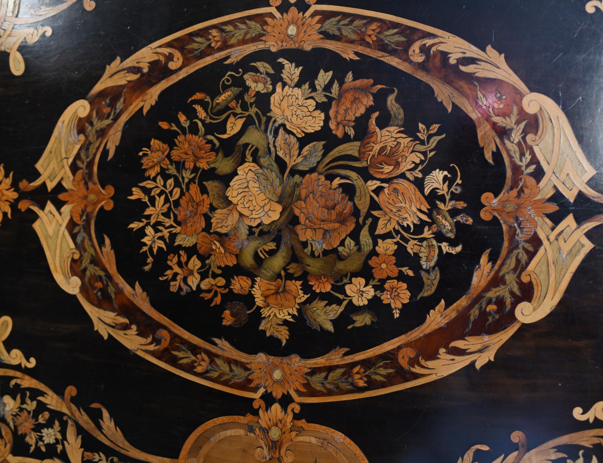 Napoleon III Centre Table Inlay Violin Form For Sale 5