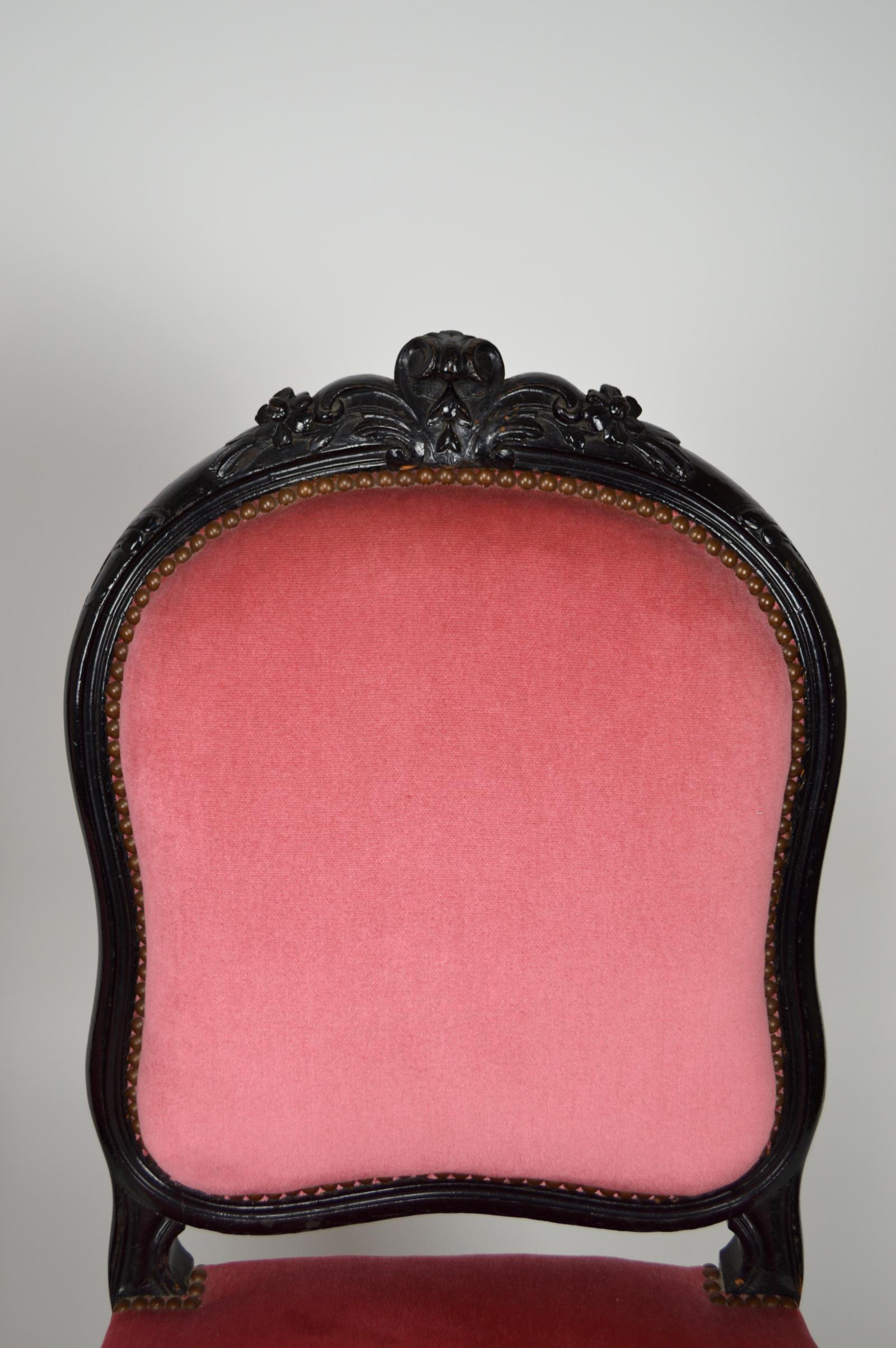Blackened Napoleon III Chairs in Ebonized Wood and Pink Velvet, France, circa 1870 For Sale