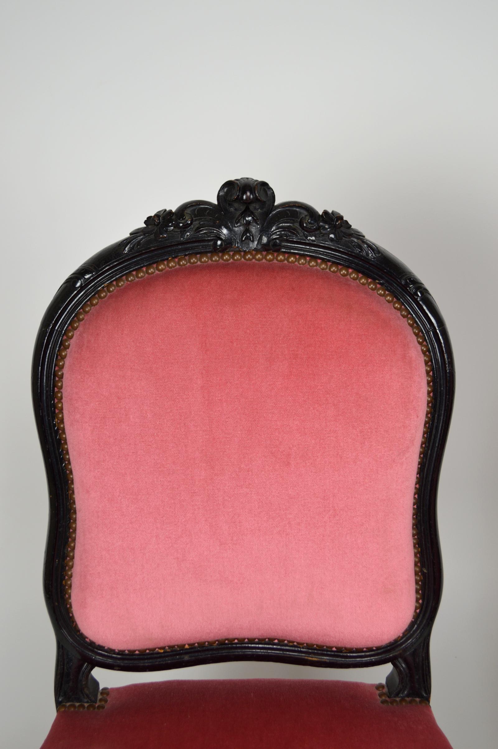 Napoleon III Chairs in Ebonized Wood and Pink Velvet, France, circa 1870 In Good Condition For Sale In VÉZELAY, FR
