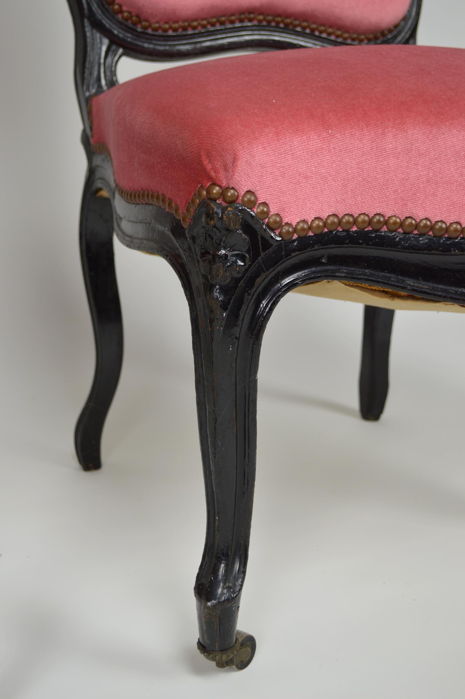 Late 19th Century Napoleon III Chairs in Ebonized Wood and Pink Velvet, France, circa 1870 For Sale