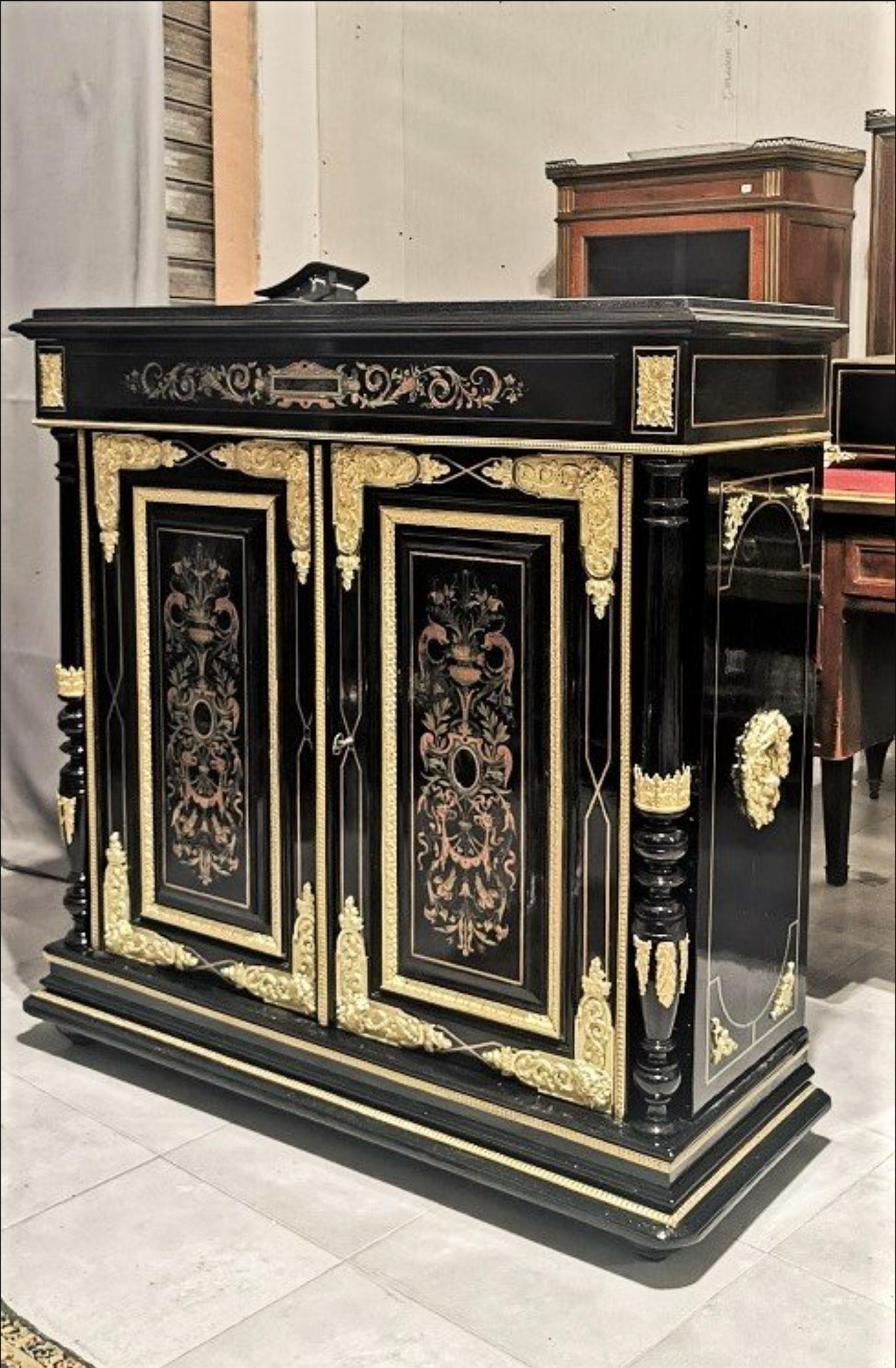 Napoleon III Copper Brass Pewter Cabinet in Boulle Style Marquetry, France 1880 In Good Condition In Paris, FR