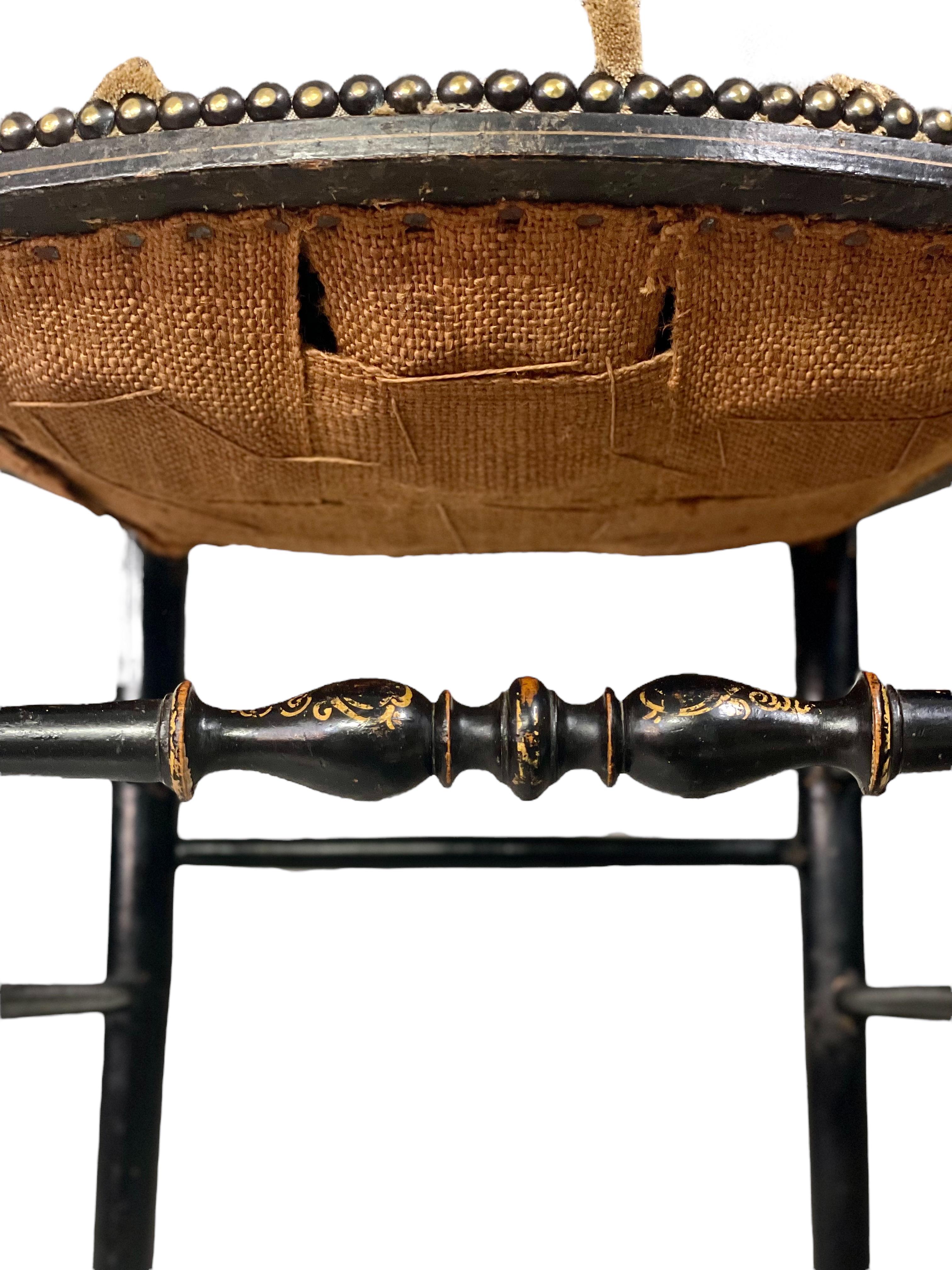 Français Chaise ancienne française datant de la période Napoléon III  en vente
