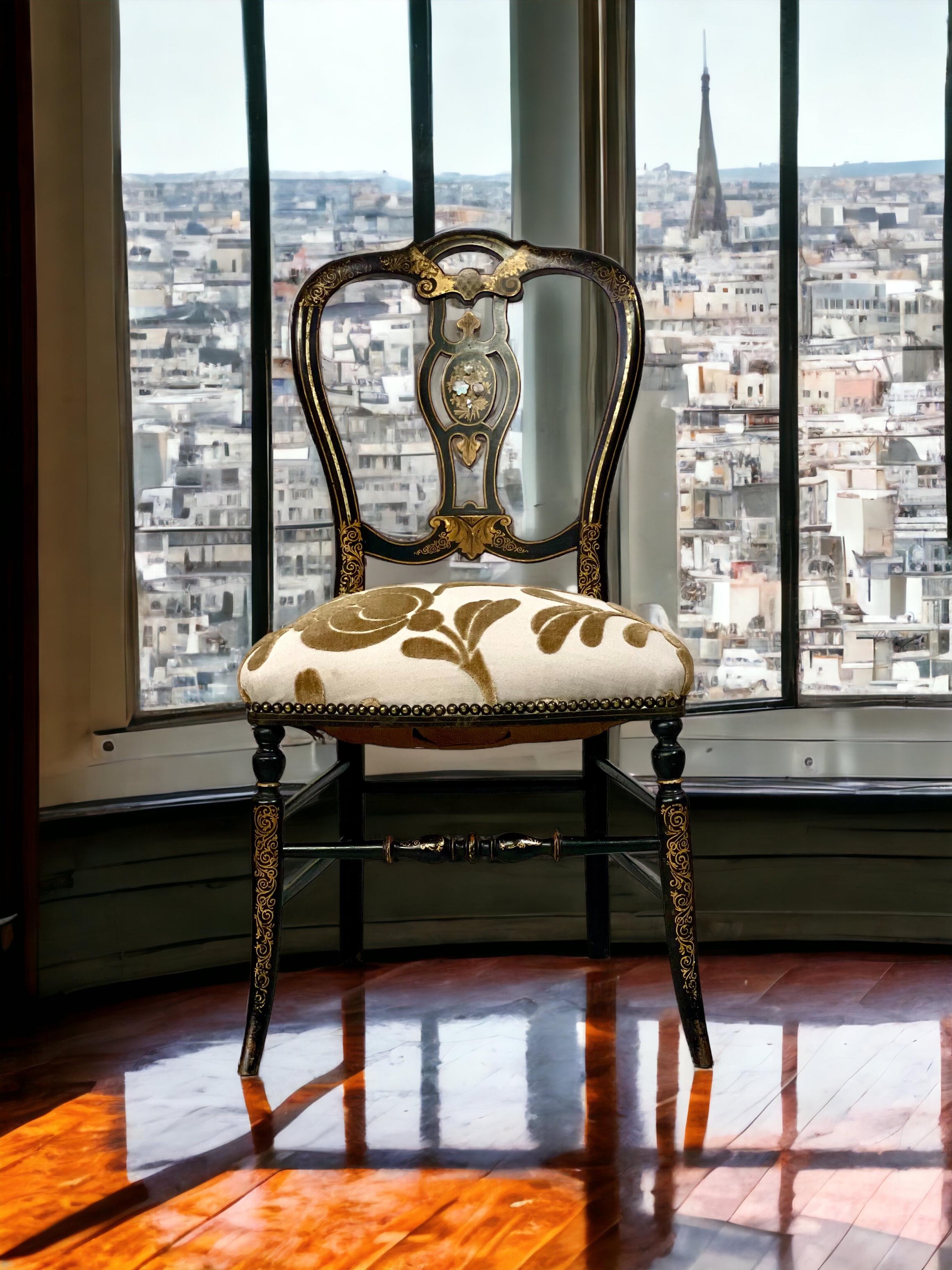 Chaise ancienne française datant de la période Napoléon III  Bon état - En vente à LA CIOTAT, FR