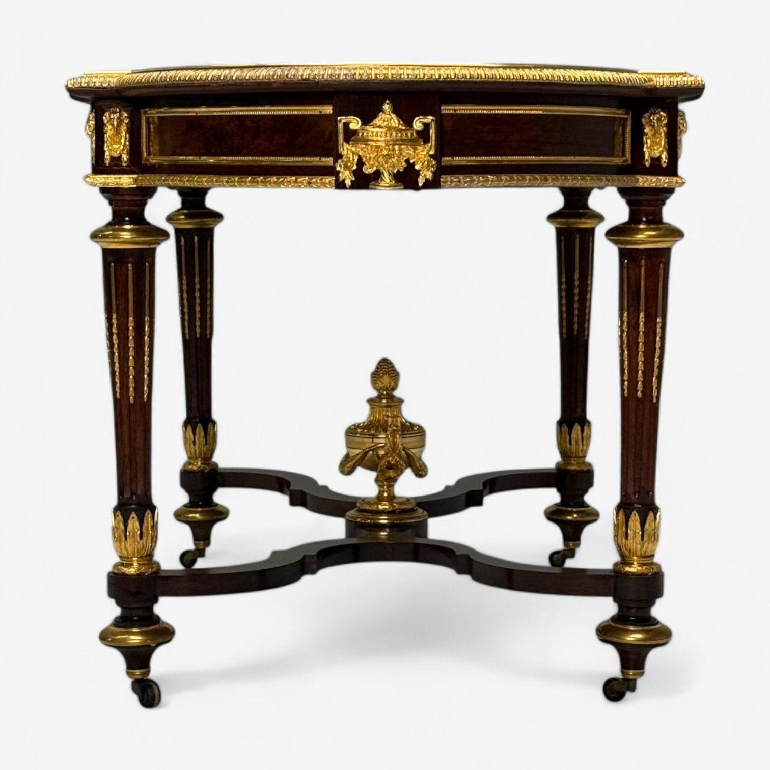 Napoleone III, scrivania, tavolo da centro, bronzo, tartaruga intarsiata, Francia, XIX secolo in vendita 7