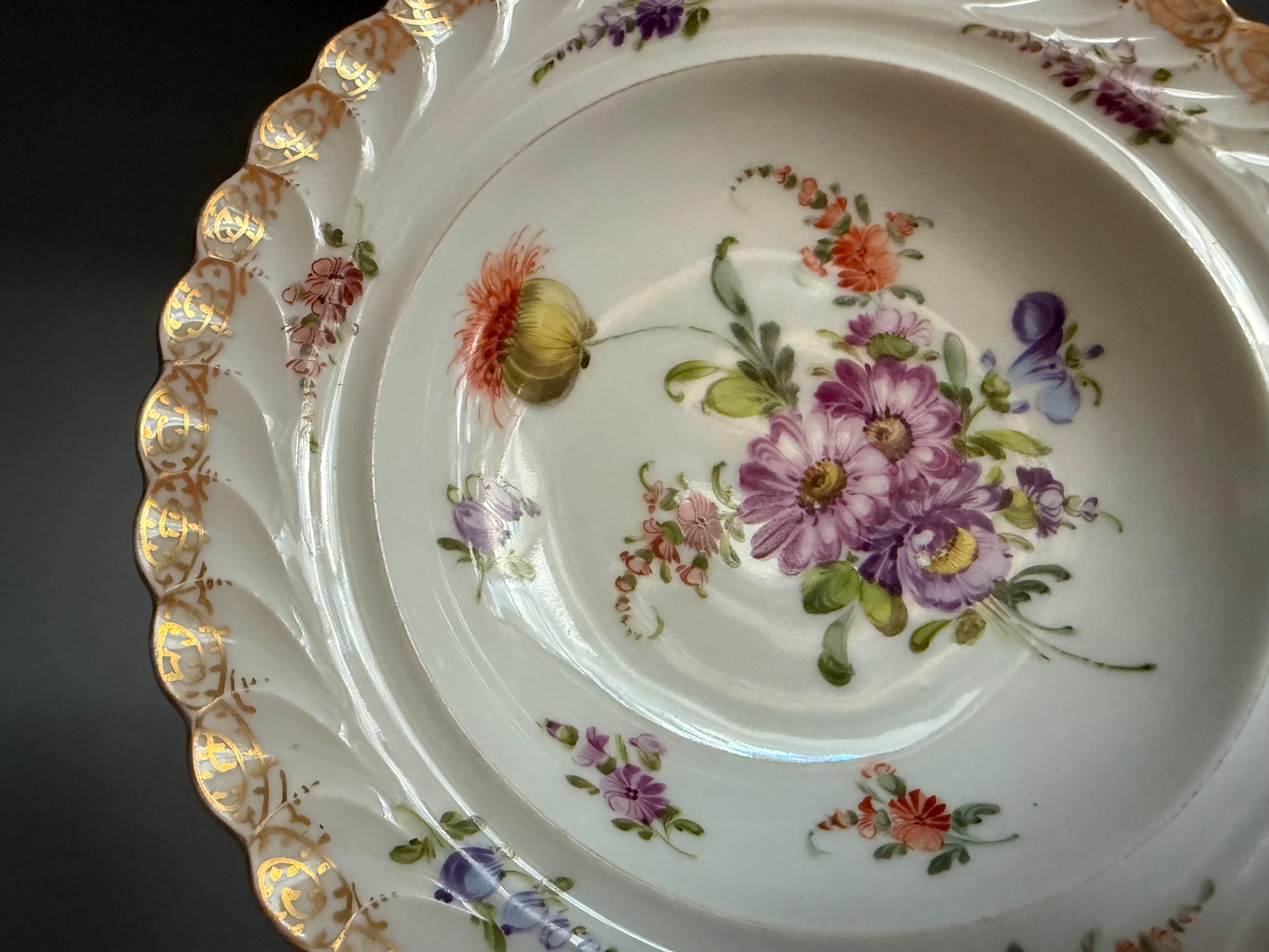 Napoleon III Dresden Teller Donath Co Ende 19. Jahrhundert (Porzellan) im Angebot