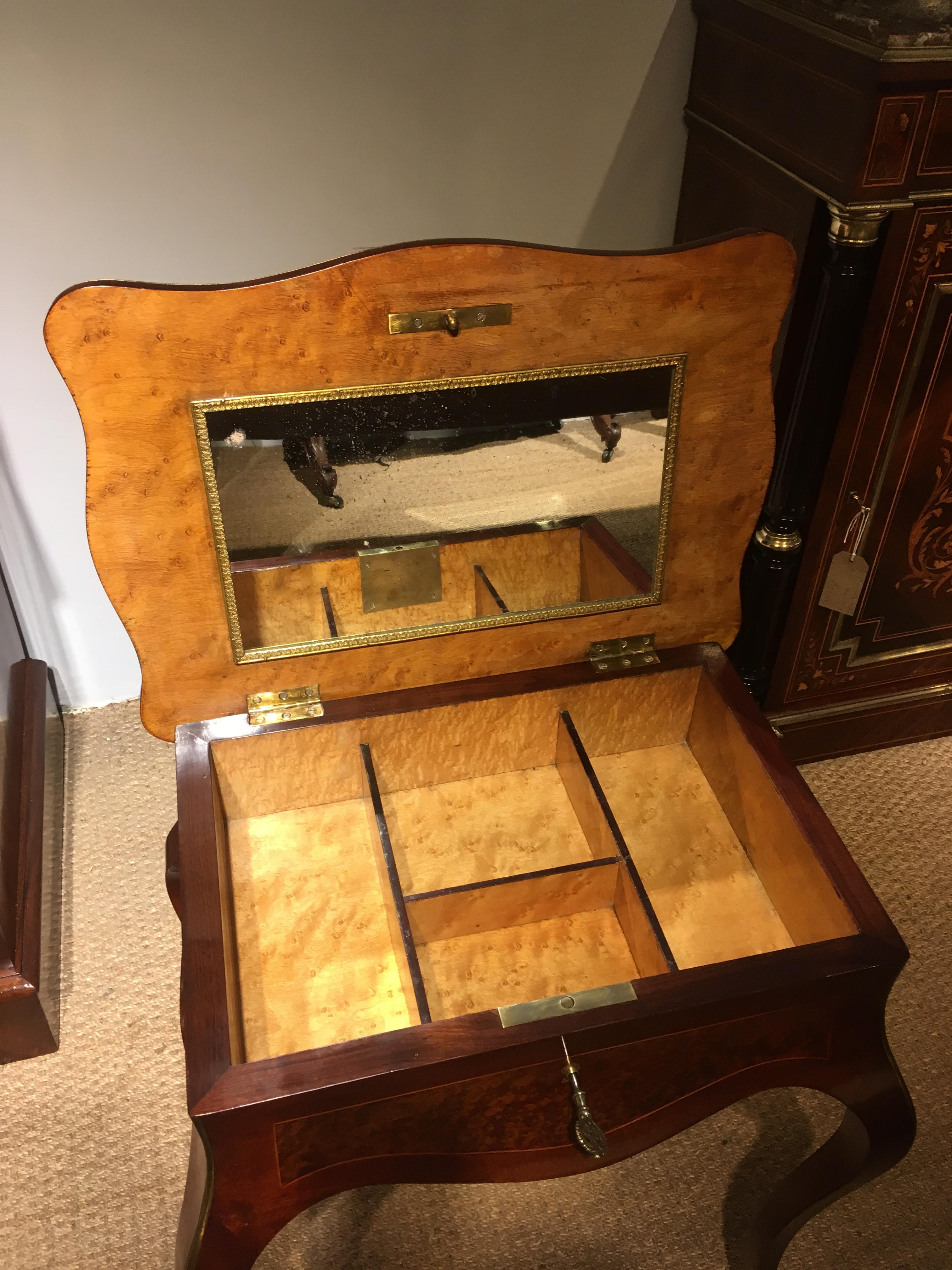 Late 19th Century Napoleon III Dressing Table