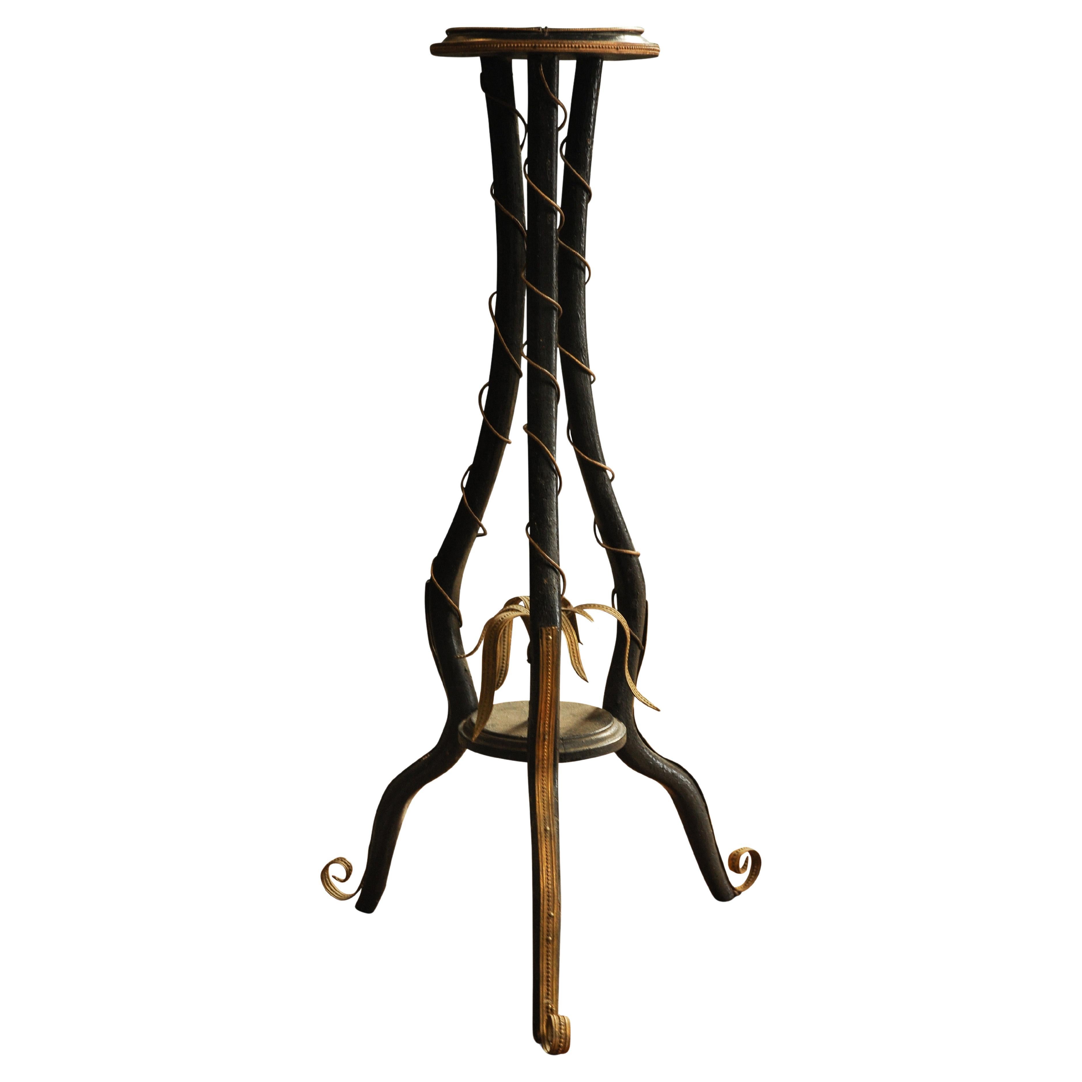 Torchère ebanizzata Napoleone III con ninfea di Alphonse Giroux di Parigi, firmata in vendita