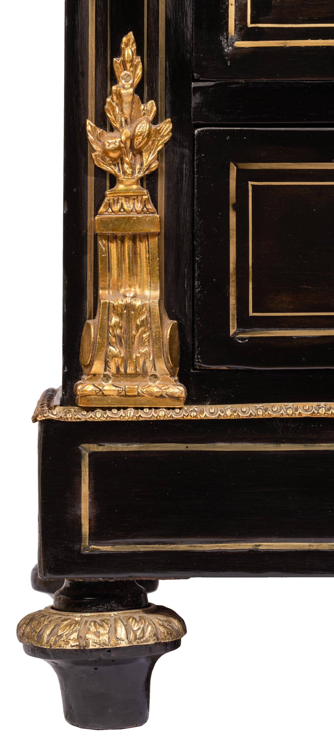 Chiffoniere Napoleone III in ebano con scrivania, intarsi in ottone in vendita 10
