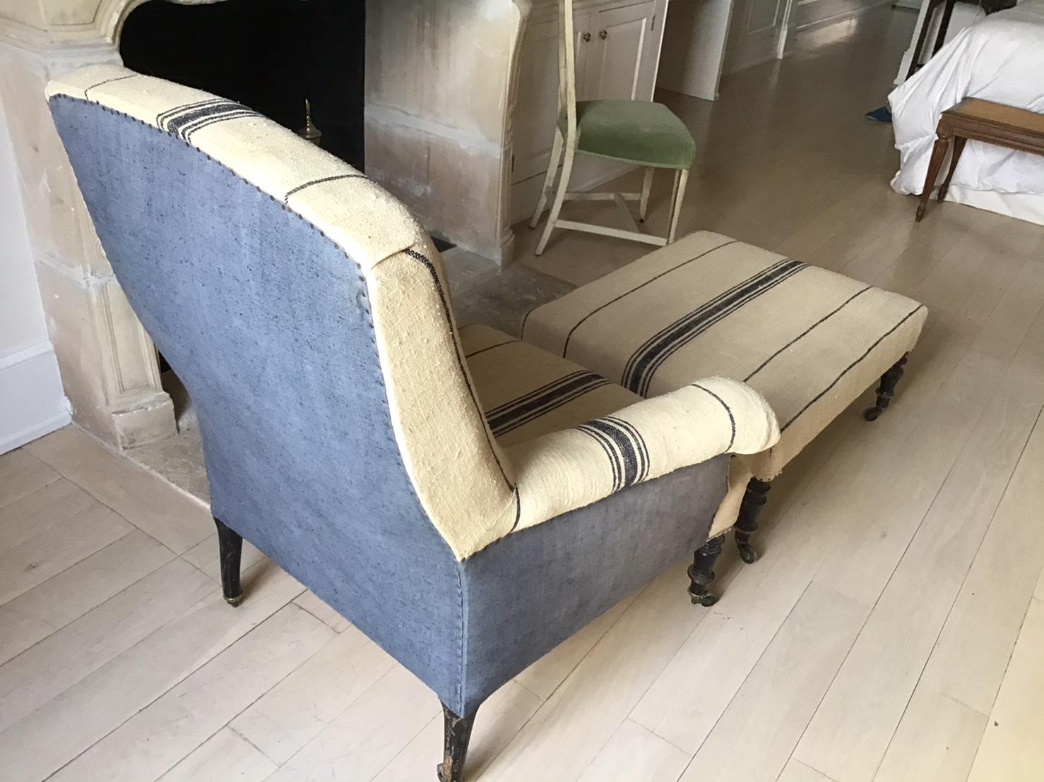 Napoleon III Fauteuil and Foot Stool Covered in Blue Band Antique Hemp For Sale 5