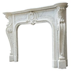 Napoleon III fireplace in Carrara marble around 1880