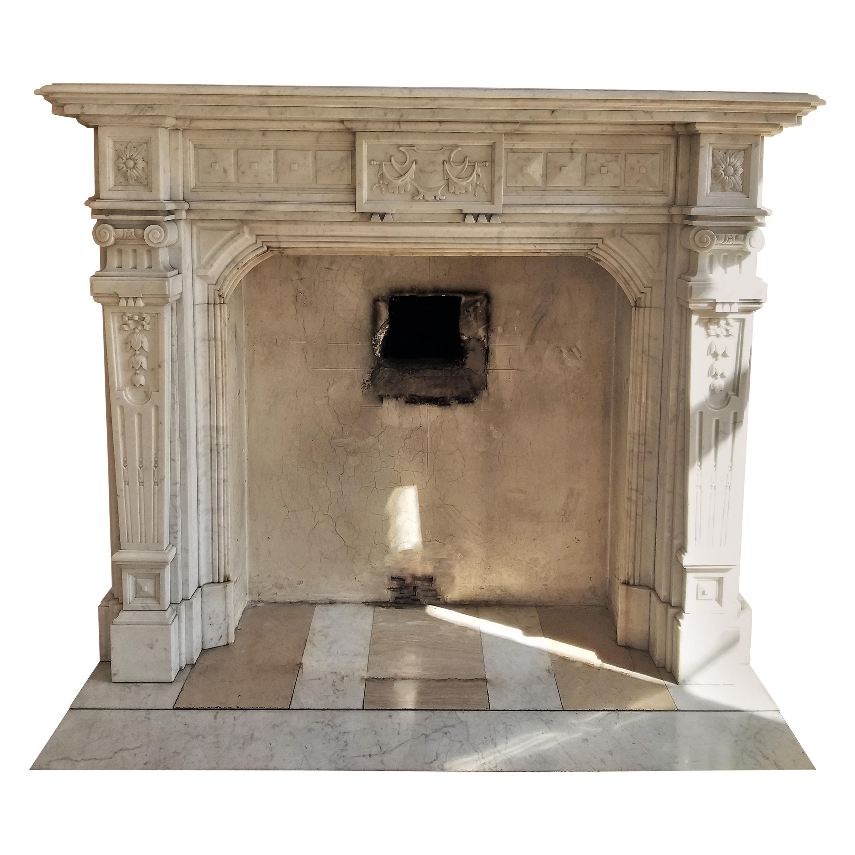 Napoléon III Fireplace in Carrara Marble For Sale