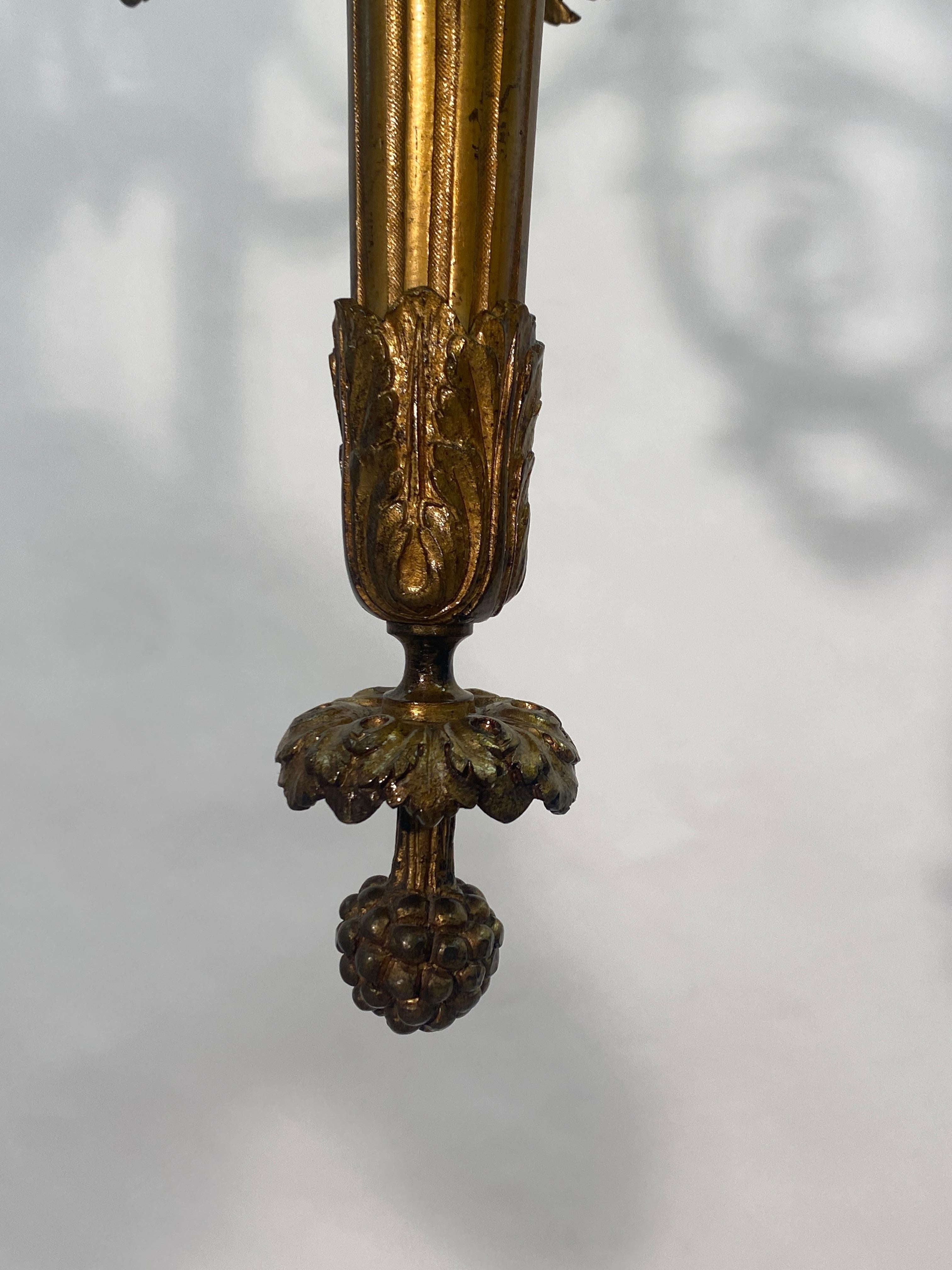 Lustre français Napoléon III à six feux en bronze en bronze  en vente 1