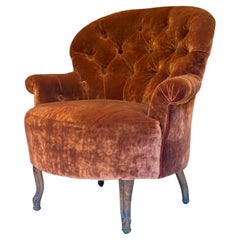 Chaise Crapaud du milieu du 19e siècle à dossier profond et à boutons, velours Pierre Frey