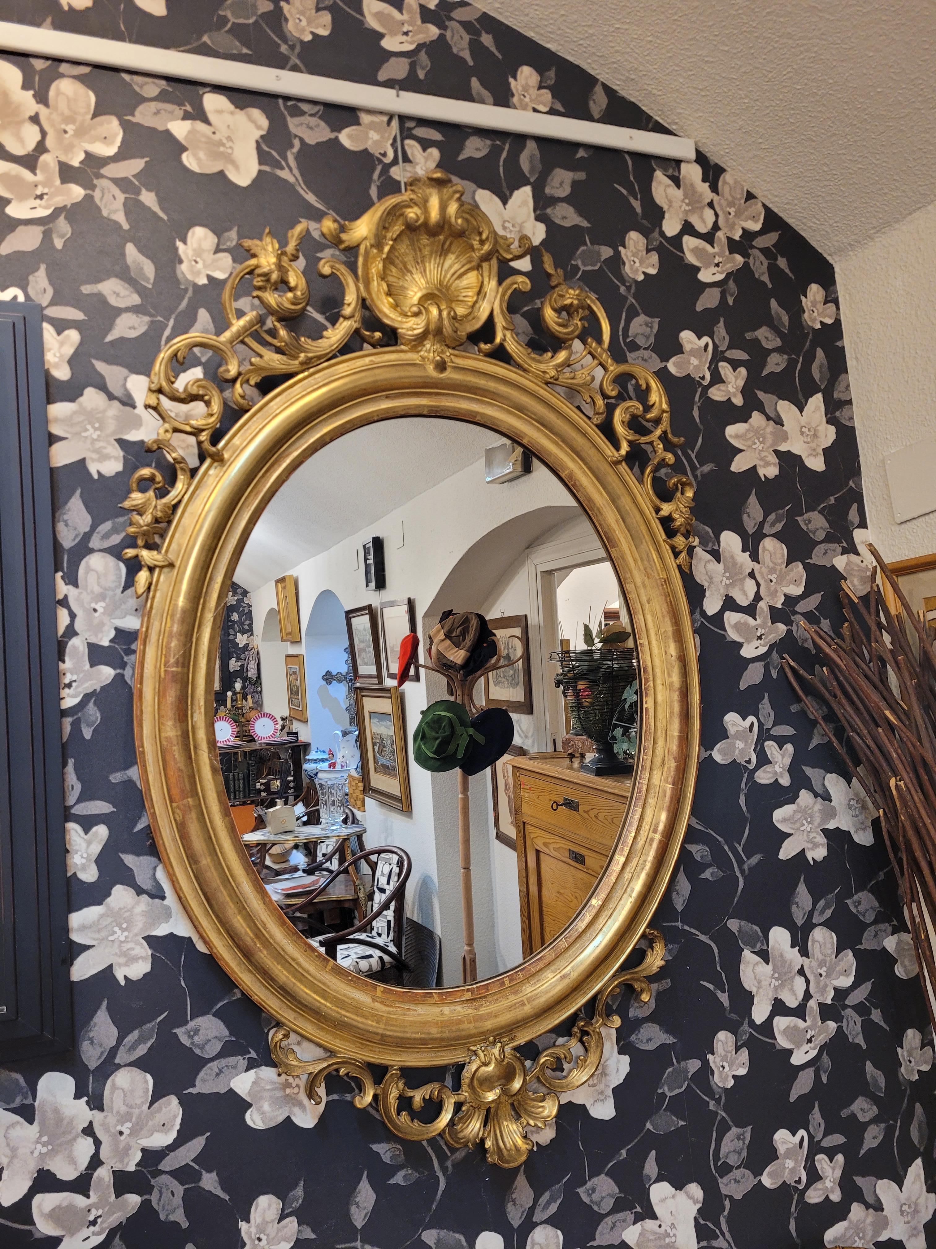 Napoleón III, French Gildwood Mirror, oval , floral carved gildwood 7