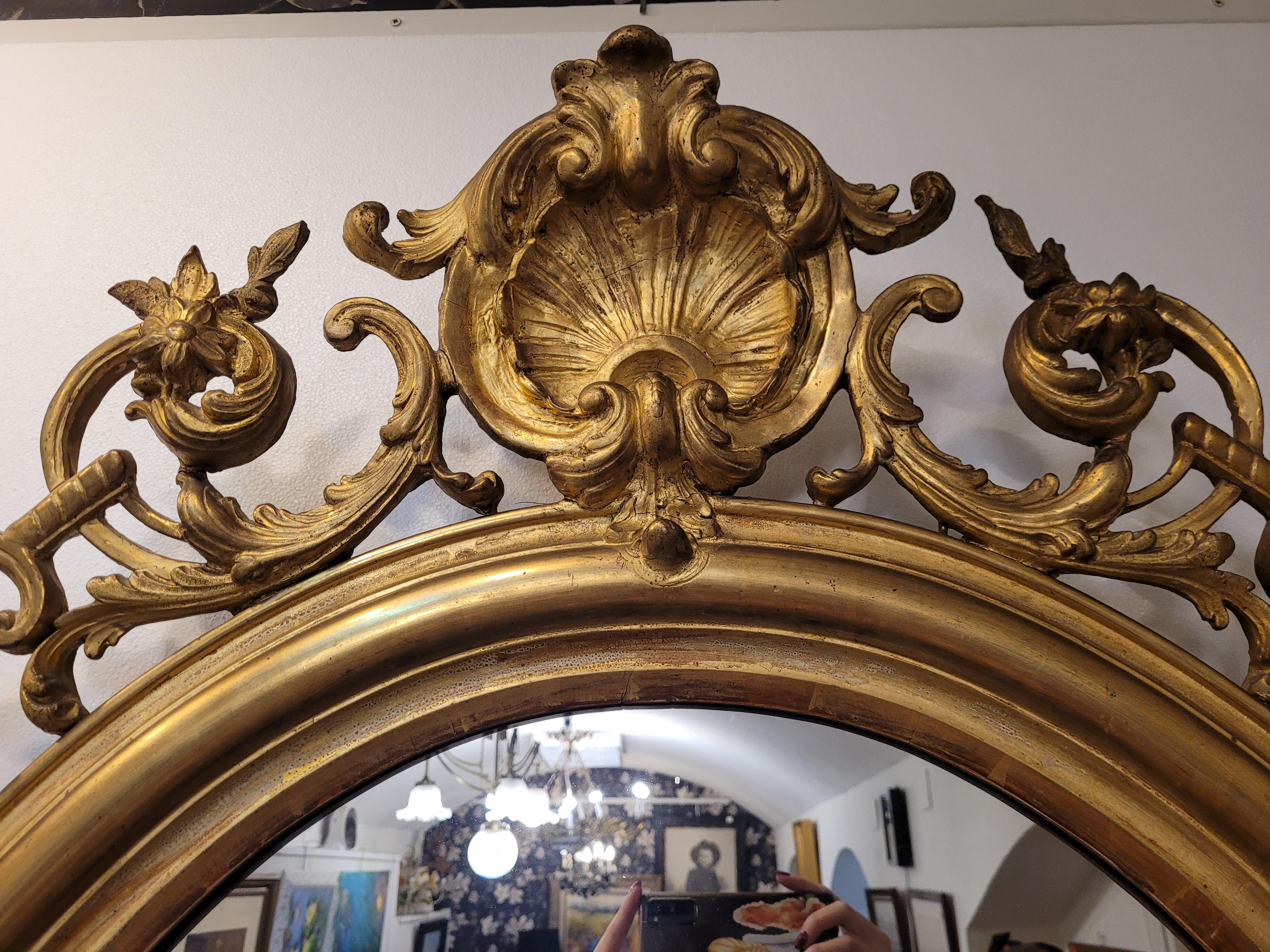 Napoleón III, French Gildwood Mirror, oval , floral carved gildwood 8