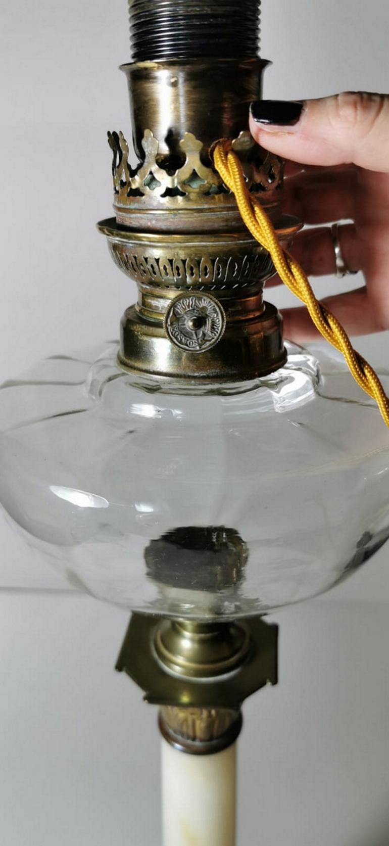 Napoleon III French Marble Corinthian Column-Shaped Table Lamp 7