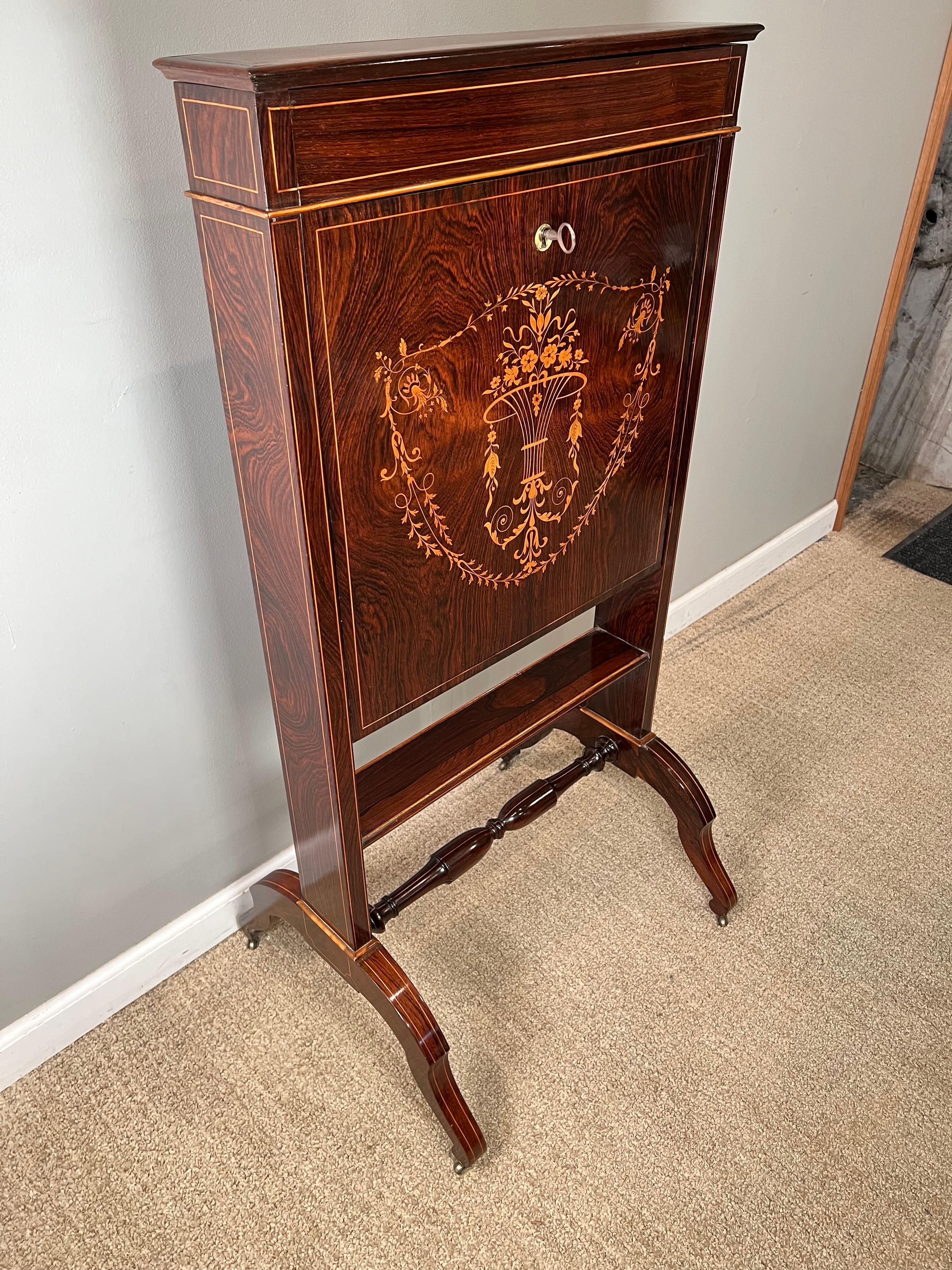 Napoleon III French Travel Fall Front Desk in Rosewood and Boxwood Veneer 1860s For Sale 5