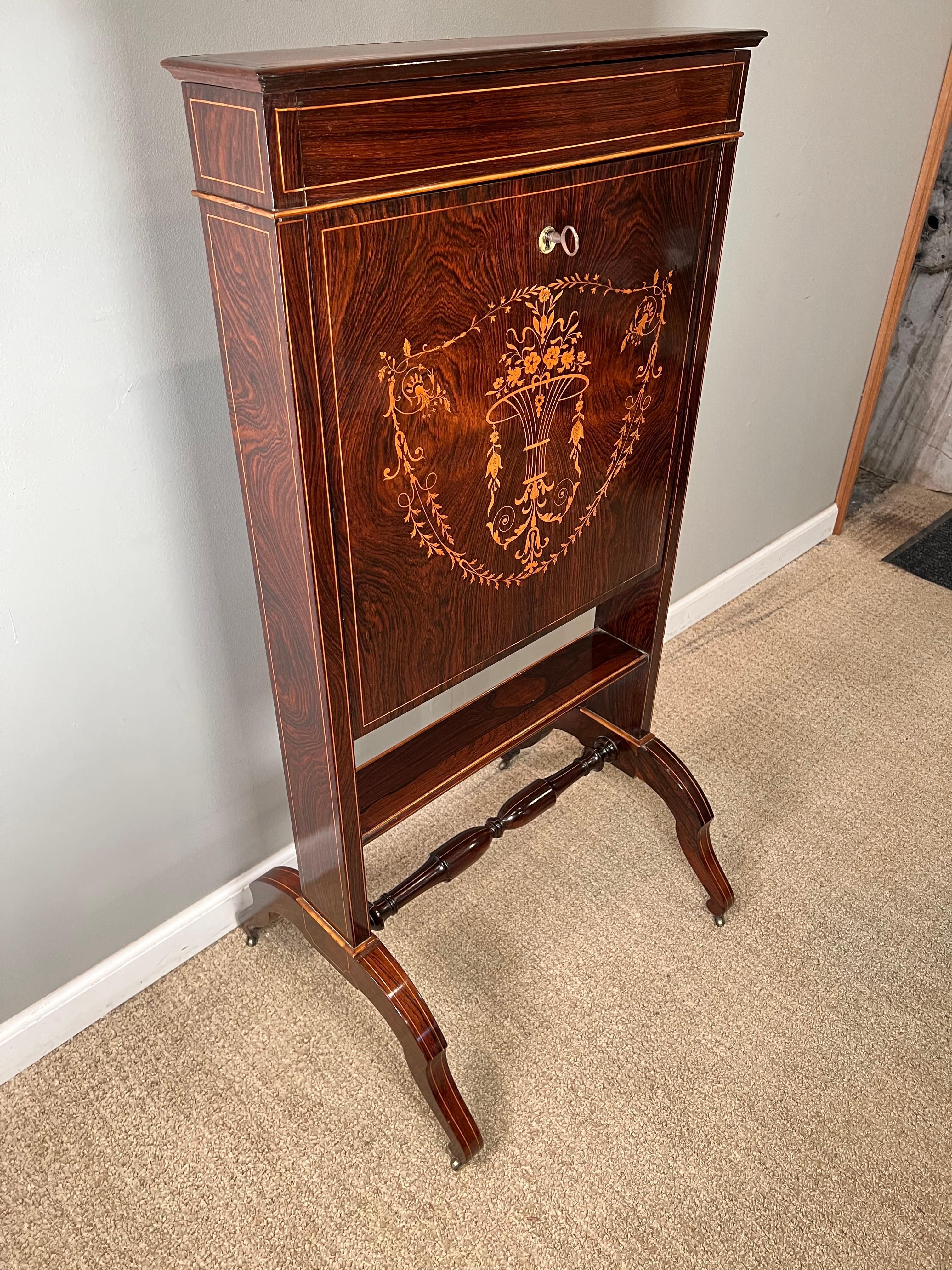 Napoleon III French Travel Fall Front Desk in Rosewood and Boxwood Veneer 1860s For Sale 6