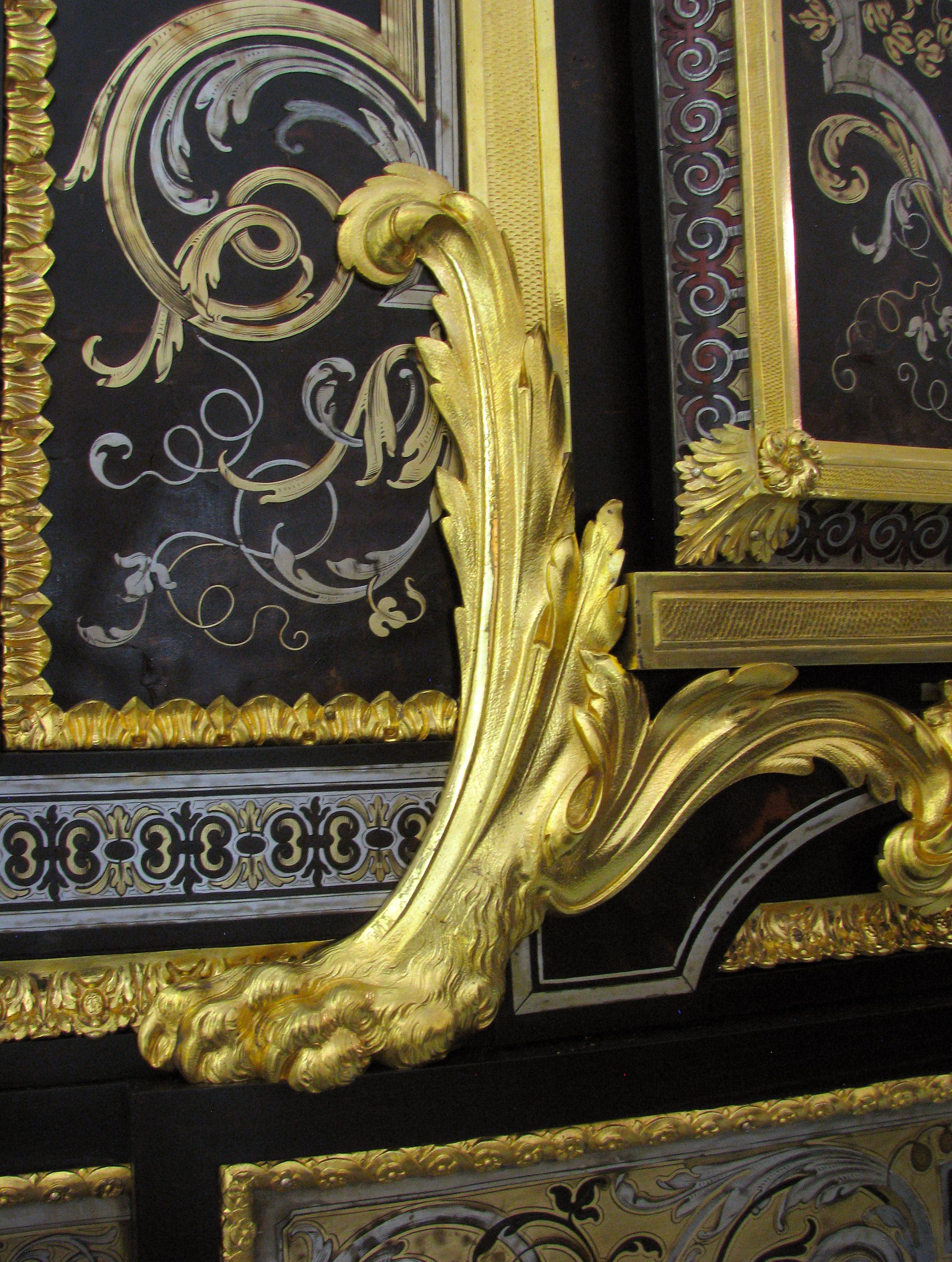 Laiton Cabinet en marqueterie de bronze doré de style Boulle, époque Napoléon III, Winckelsen en vente