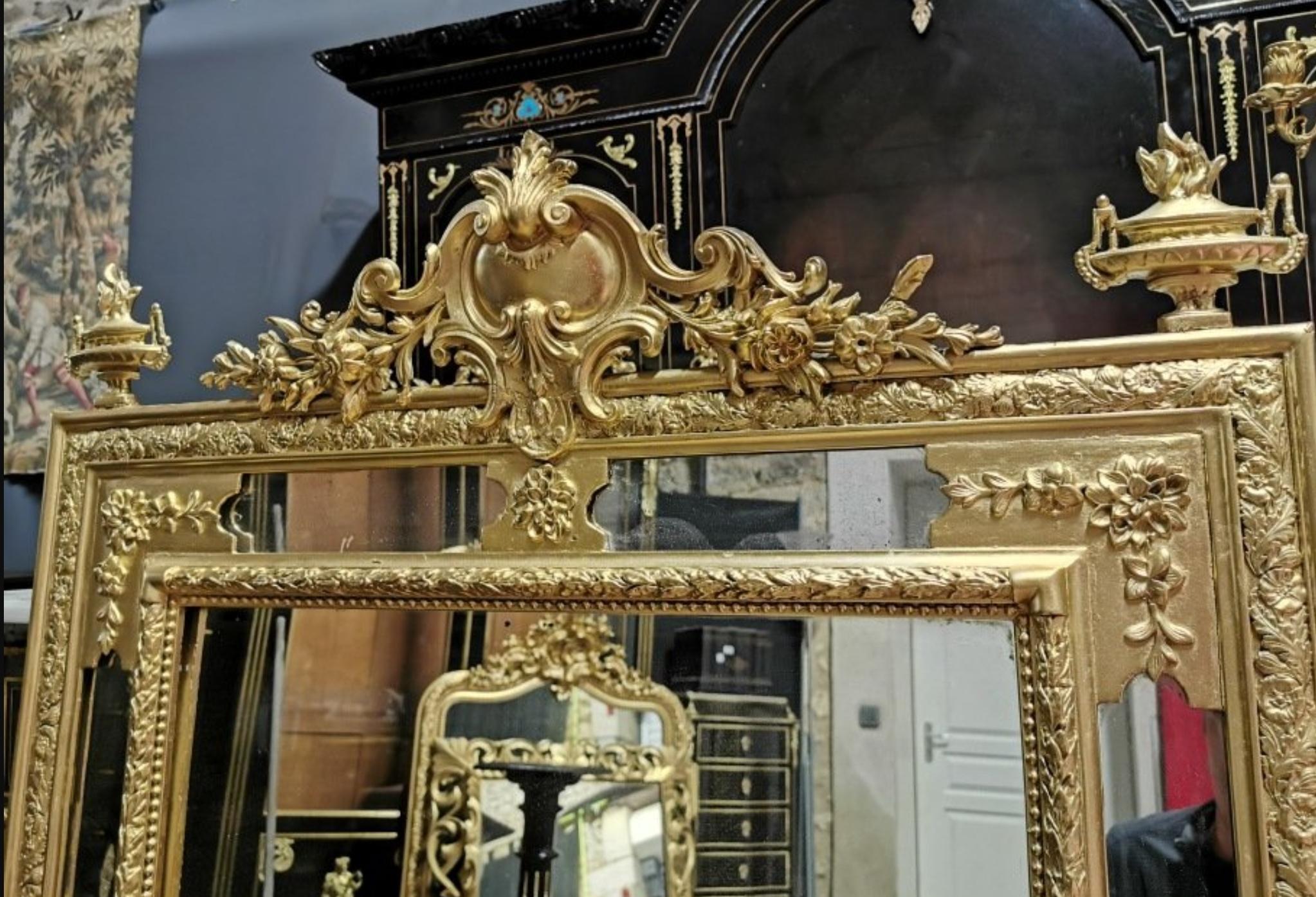 Napoleon III Gilt Wall Mirror, France, 19th Century In Good Condition In Paris, FR