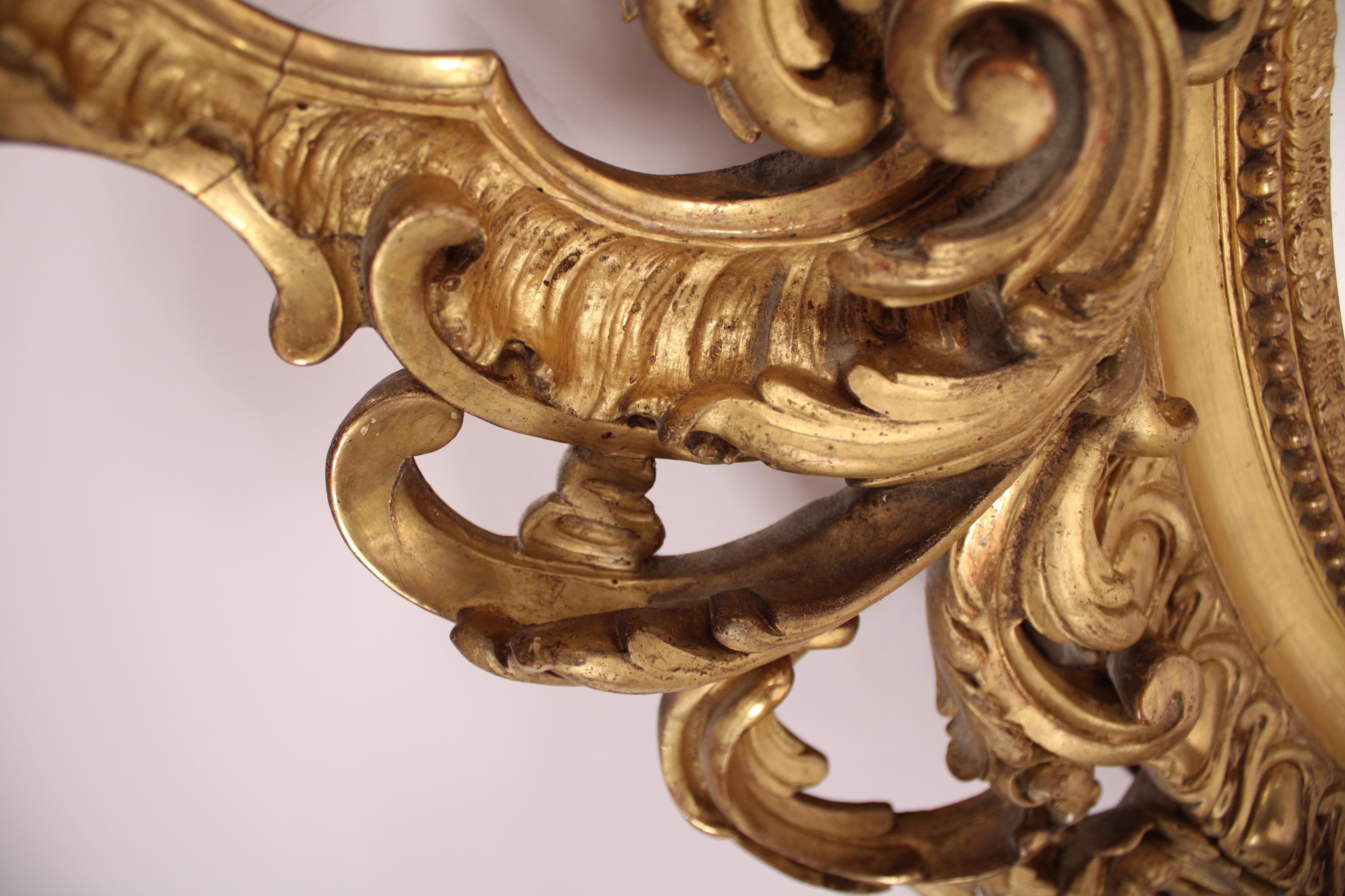 Specchio in legno dorato Napoleone III in vendita 4