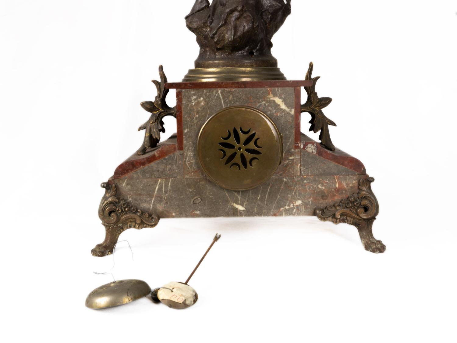 Horloge de cheminée Napoléon III Déesse Diane, 19e siècle en vente 5