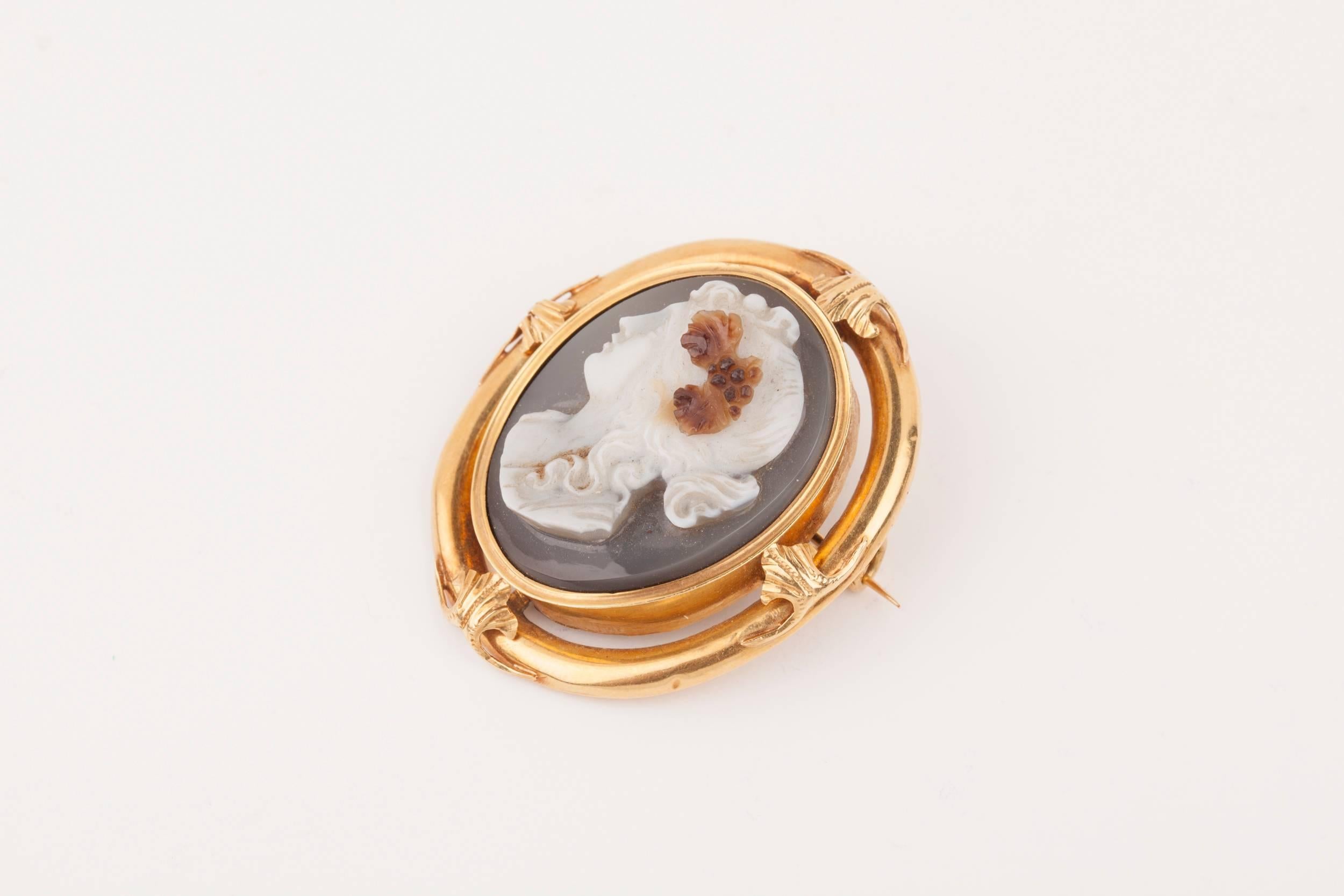 Napoleon III Gold and Agate  Cameo Brooch 2