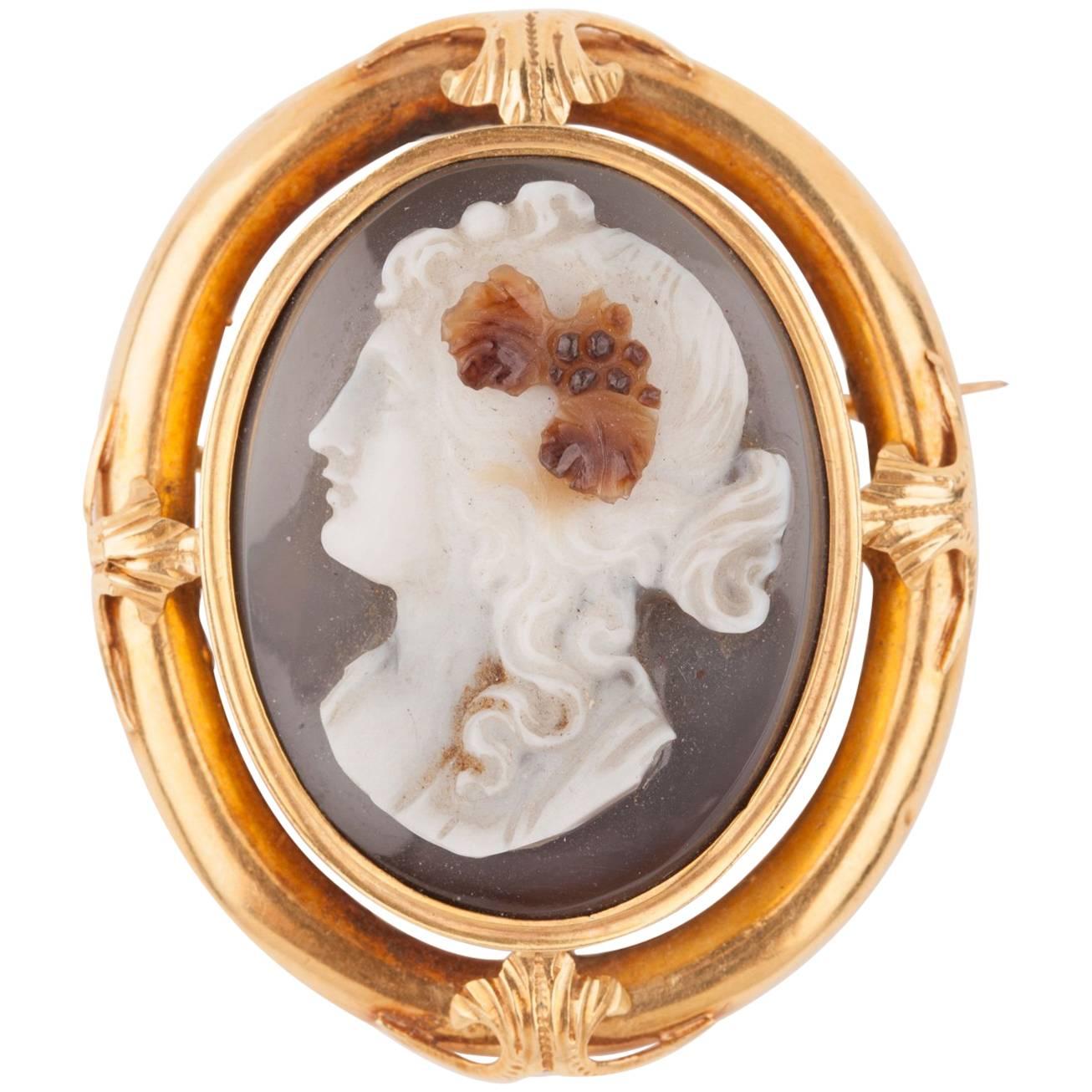 Napoleon III Gold and Agate  Cameo Brooch