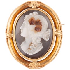 Napoleon III Gold and Agate  Cameo Brooch