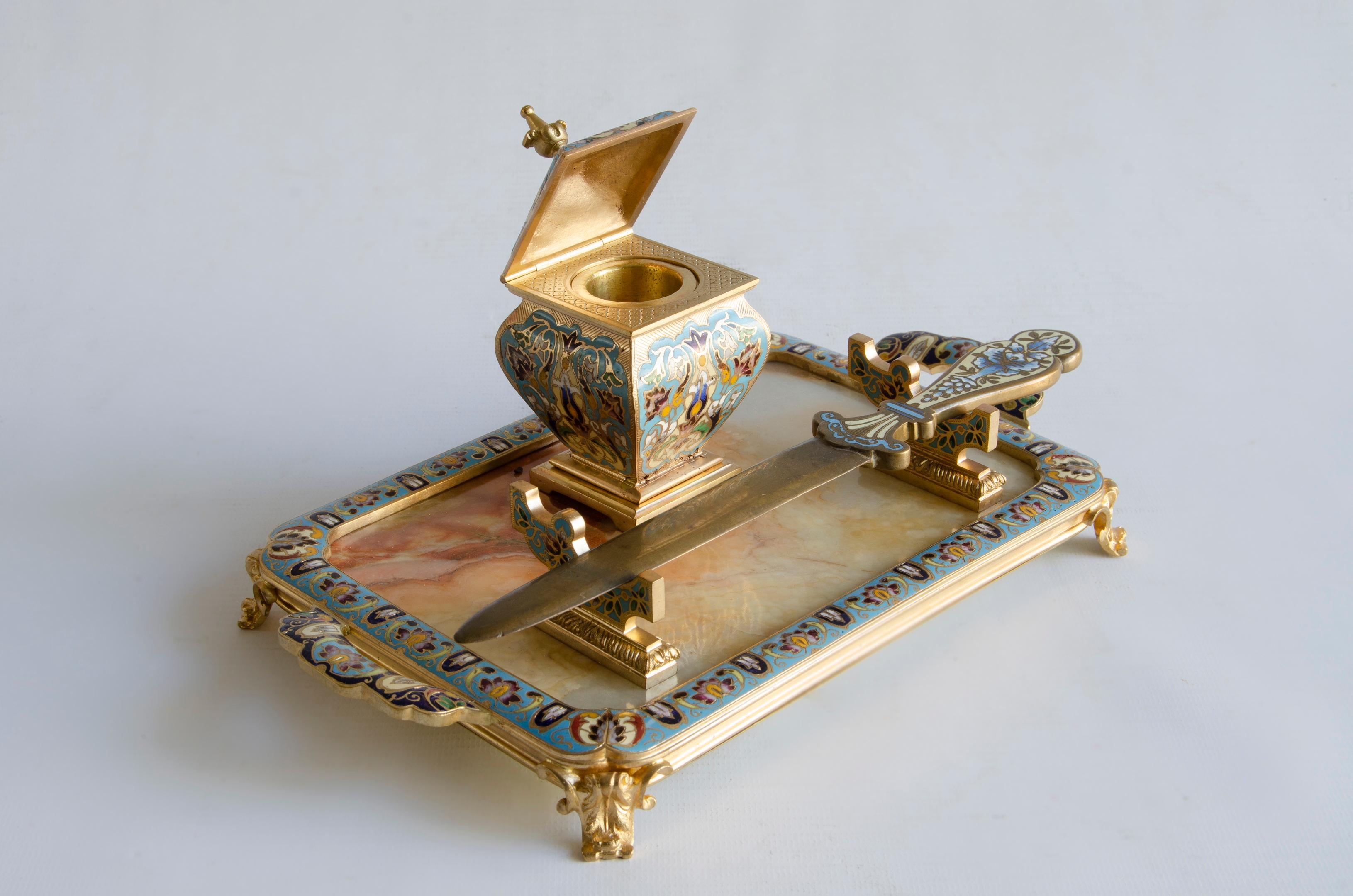 Napoleon III inkwell
gilt bronz and champleve enamel
Origin France
perfect condition
circa 1860.
The Napoleon III style had its heyday during the 1850s and 1880s. Emperor Napoleon wanted to emulate the lavishness and elegance of the First Empire.