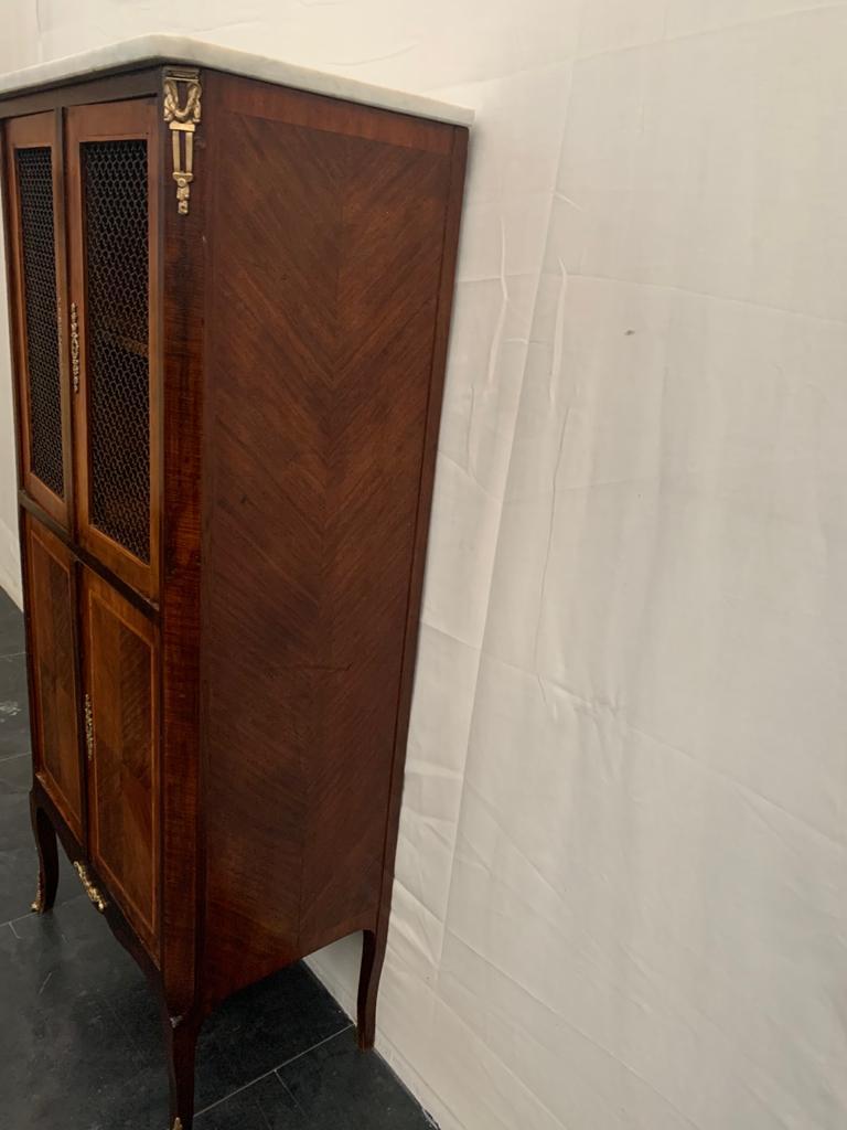 Armoire Napoléon III en bois de rose marqueté en vente 3