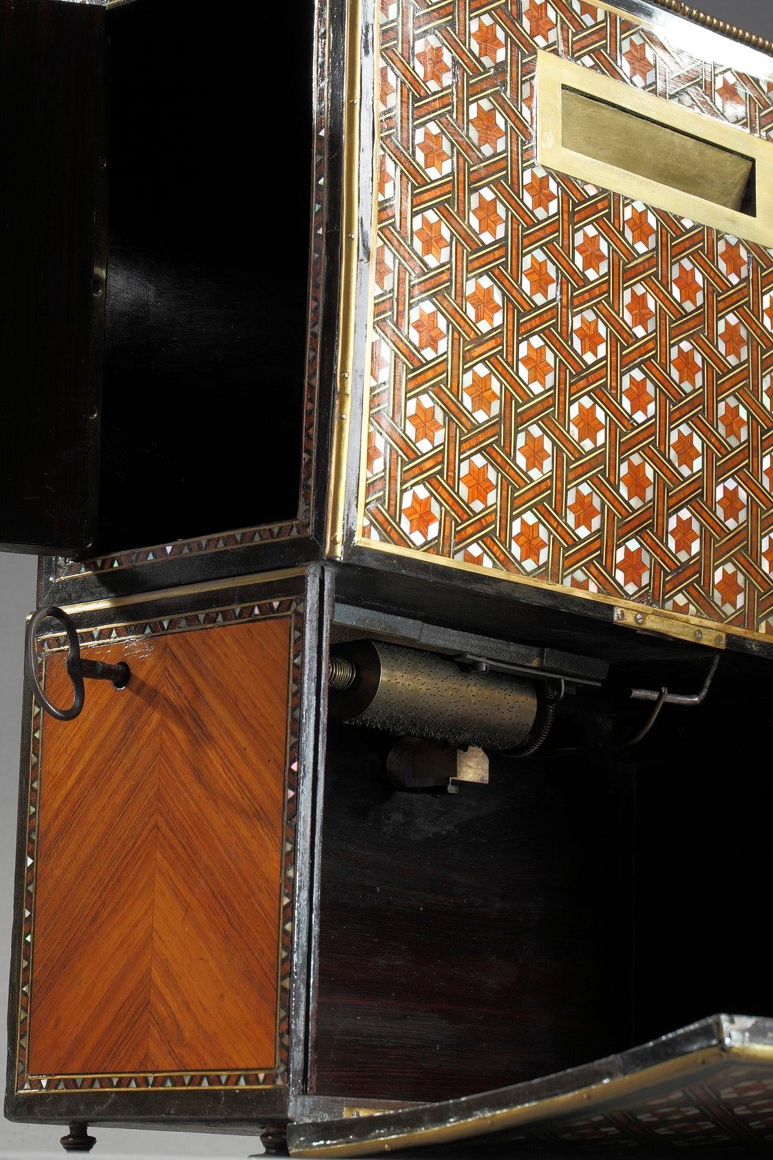 Napoleon III Inlaid Wood Marquetry Billet-Doux Cylinder Music Box 4