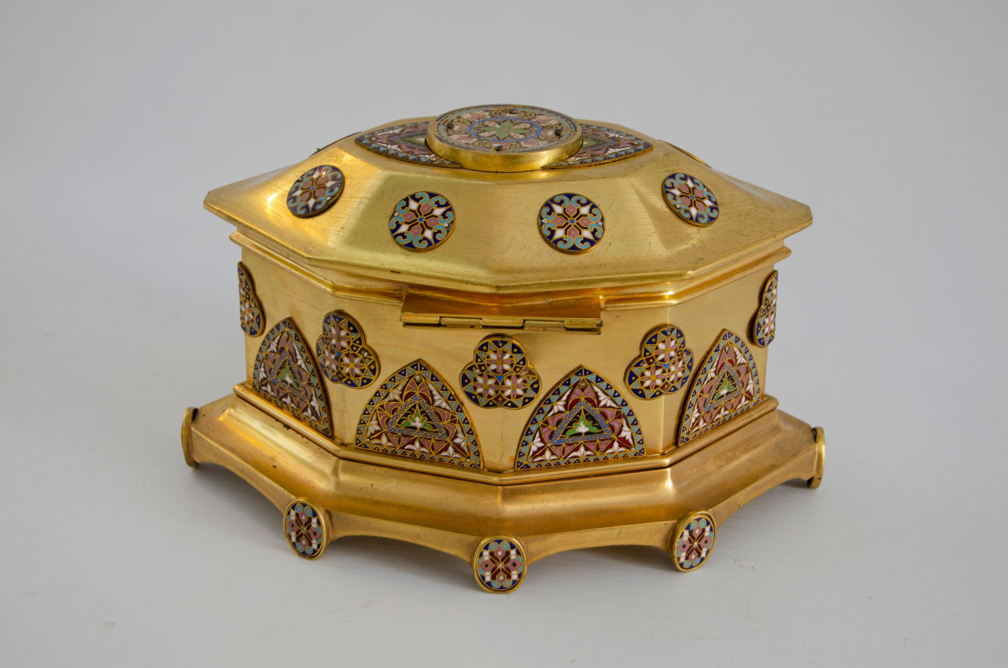 Napoleon III jewelery box
Bonce gold and enamel
origin France in perfect condition
inside it was reupholstered
circa 1900.
The Napoleon III style had its heyday during the 1850s and 1880s. Emperor Napoleon wanted to emulate the lavishness and