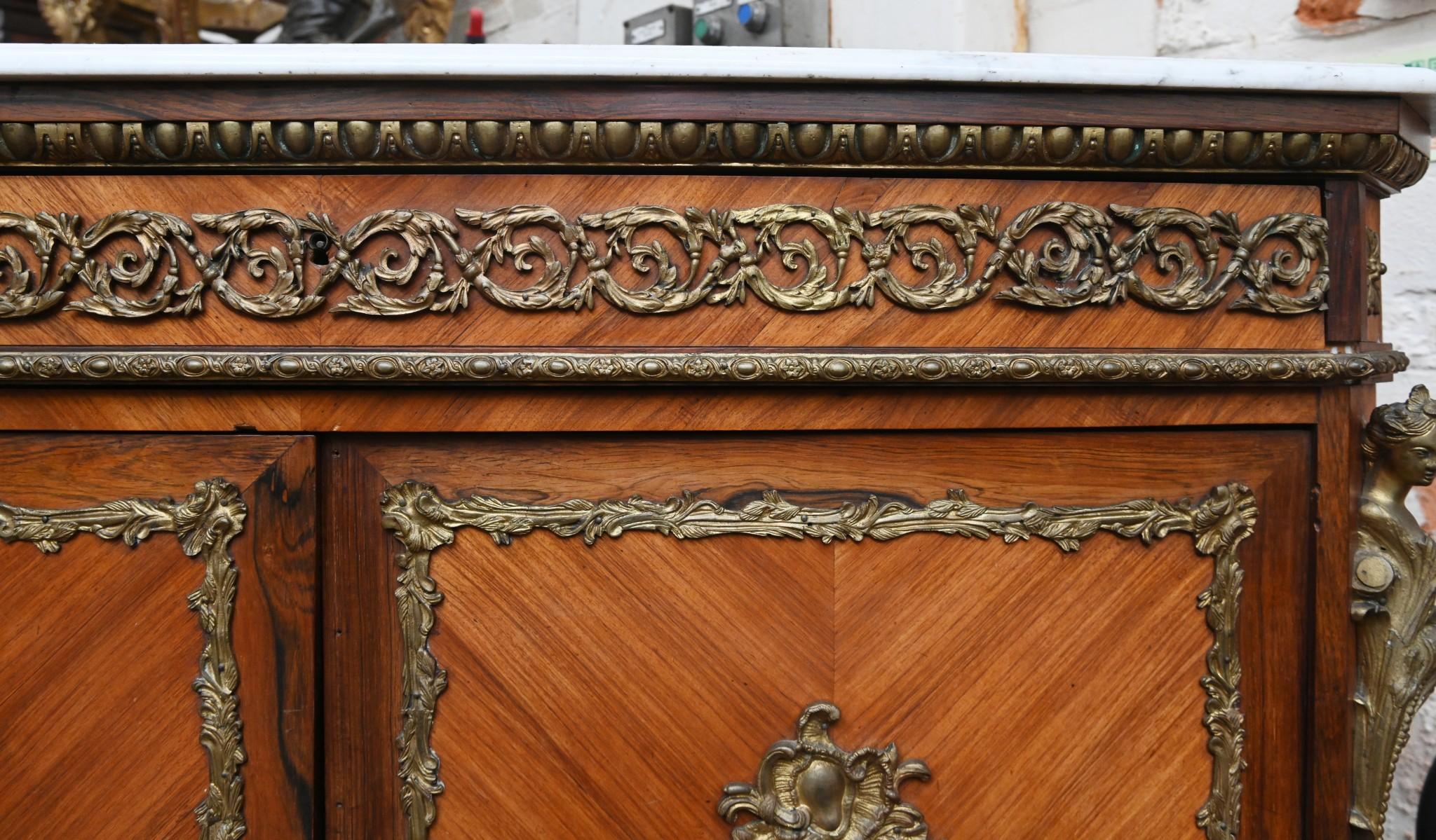 Gabinetto di Napoleone III in legno di rena Sèvres con placche 1860 in vendita 10